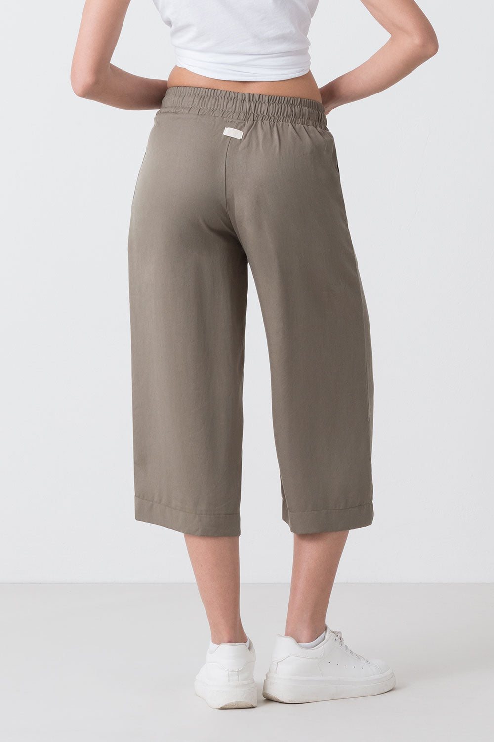 dimensione-danza-pantalone-7-8-in-tencel-con-coulisse-linea-morbida-dritta image 8