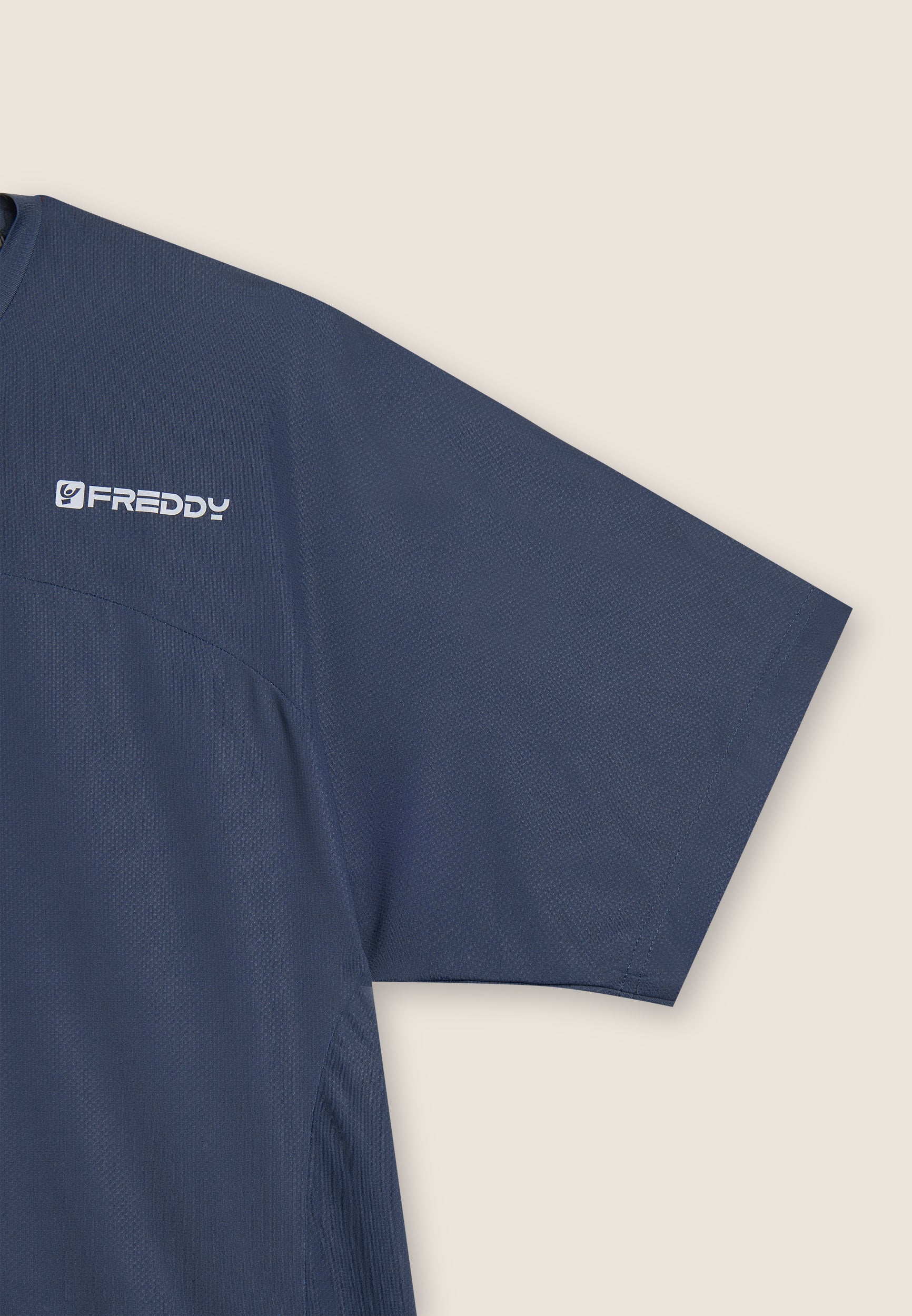 freddy-t-shirt-uomo-slim-logo-al-cuore-fit-ergonomico image 7