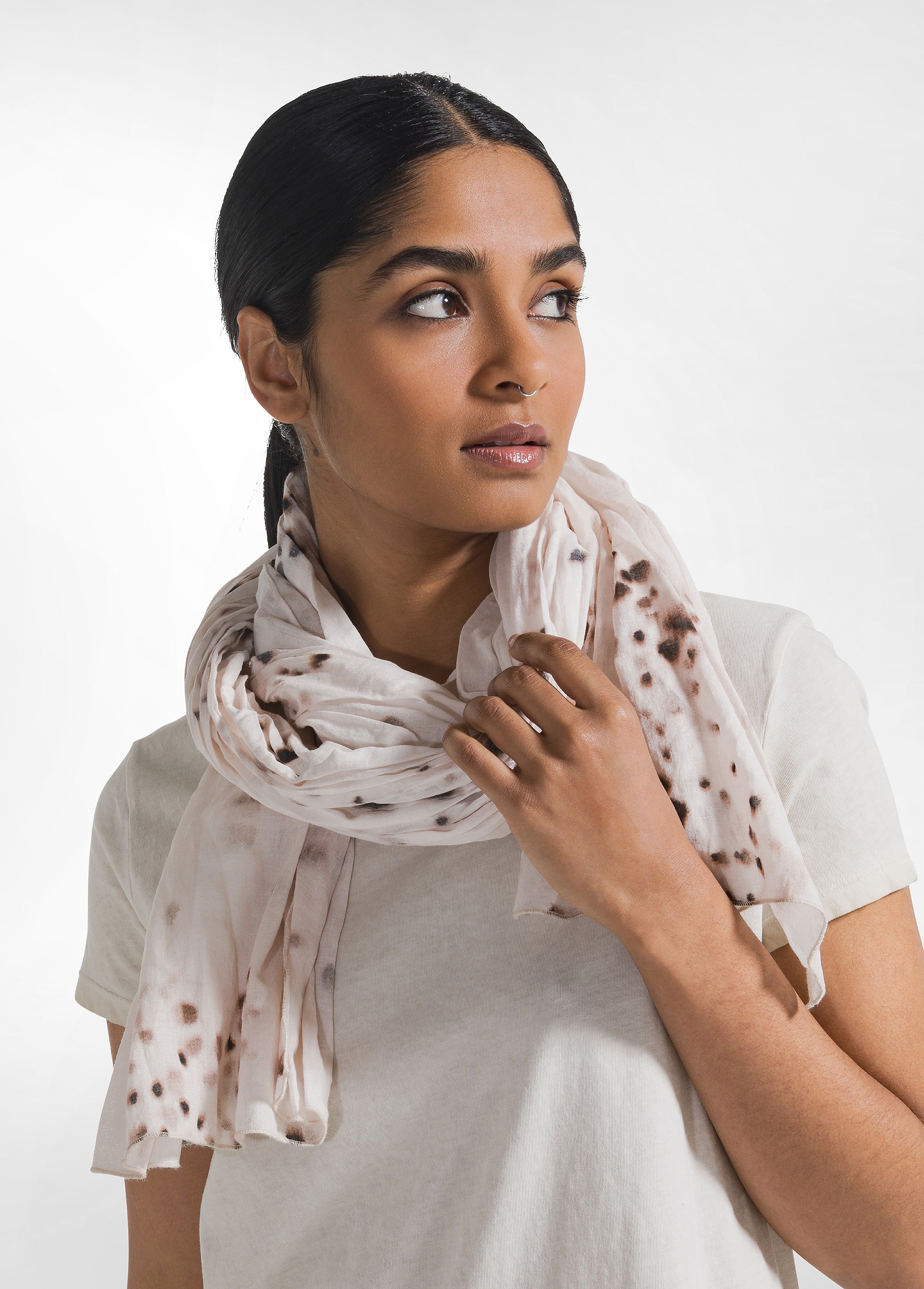 deha-foulard-in-mussola-di-cotone-beige-d42900 image 1