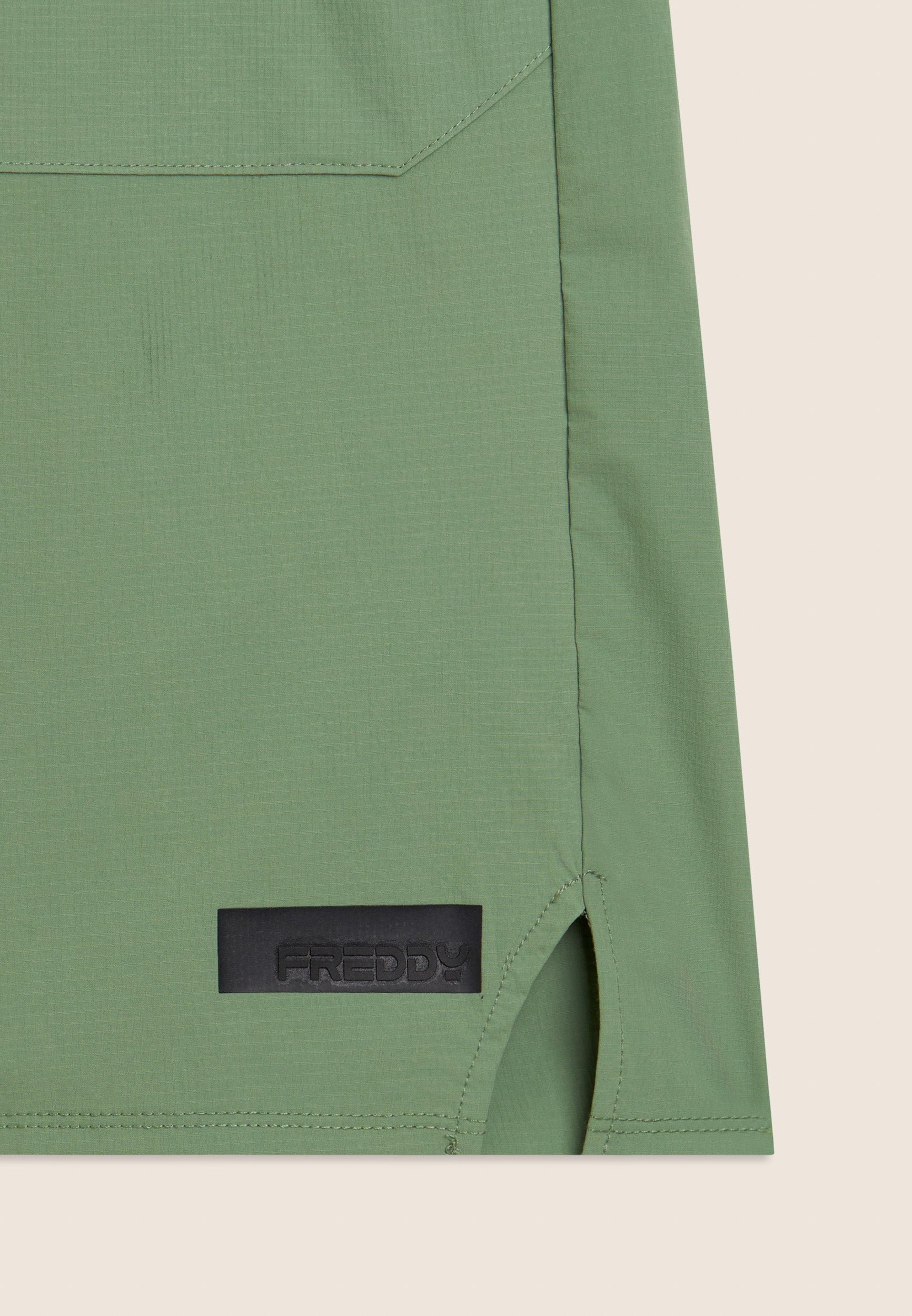 freddy-bermuda-regular-nylon-rip-stop-con-tasche-zip-al-ginocchio image 7