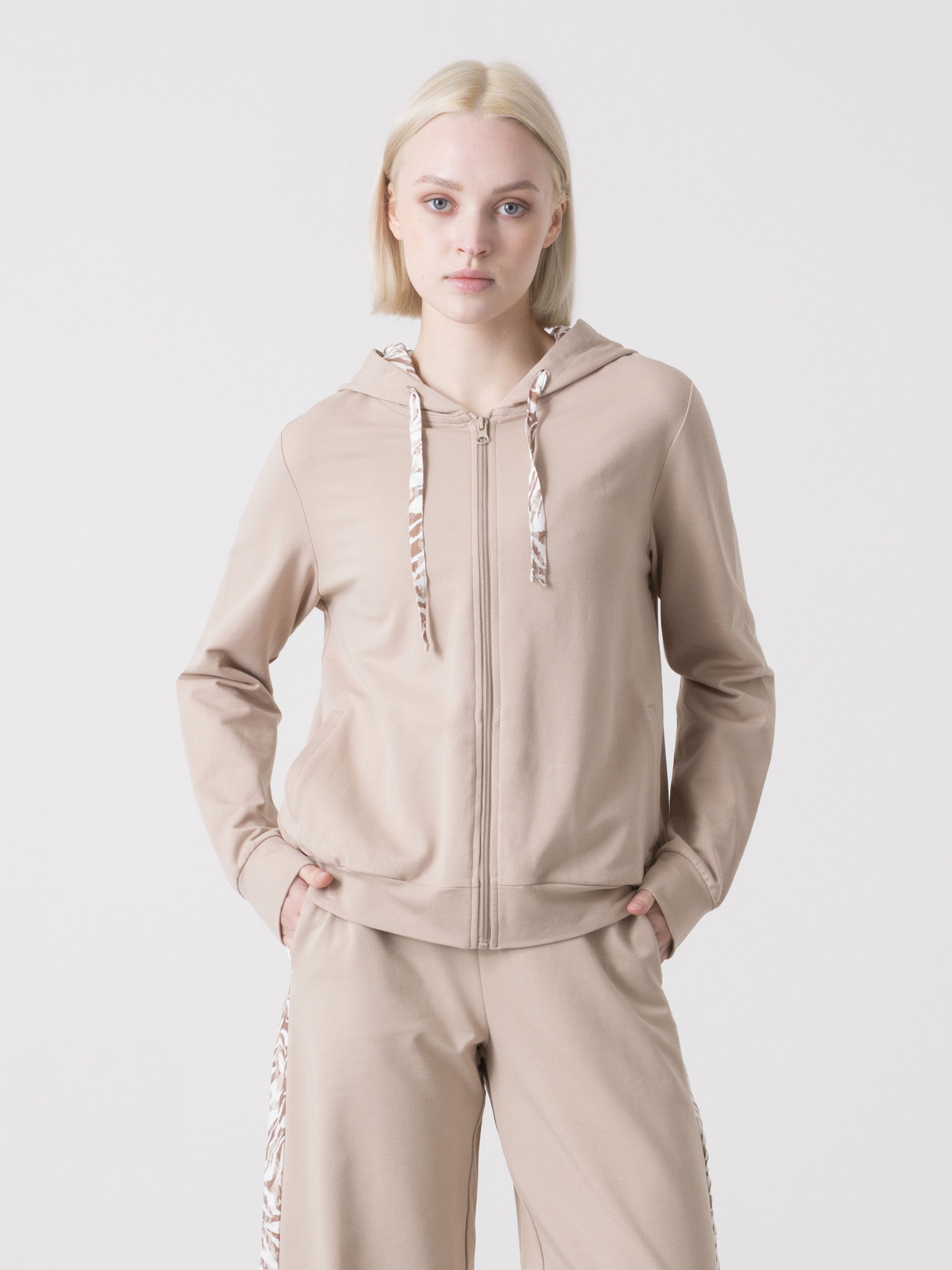 dimensione-danza-felpa-donna-full-zip-con-cappuccio-stretch-dettagli-animalier image 6