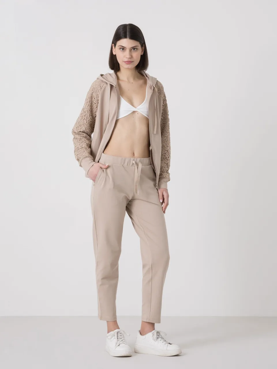 pantalone-felpa-stretch-donna-dimensione-danza-con-coulisse-e-linea-dritta image 1