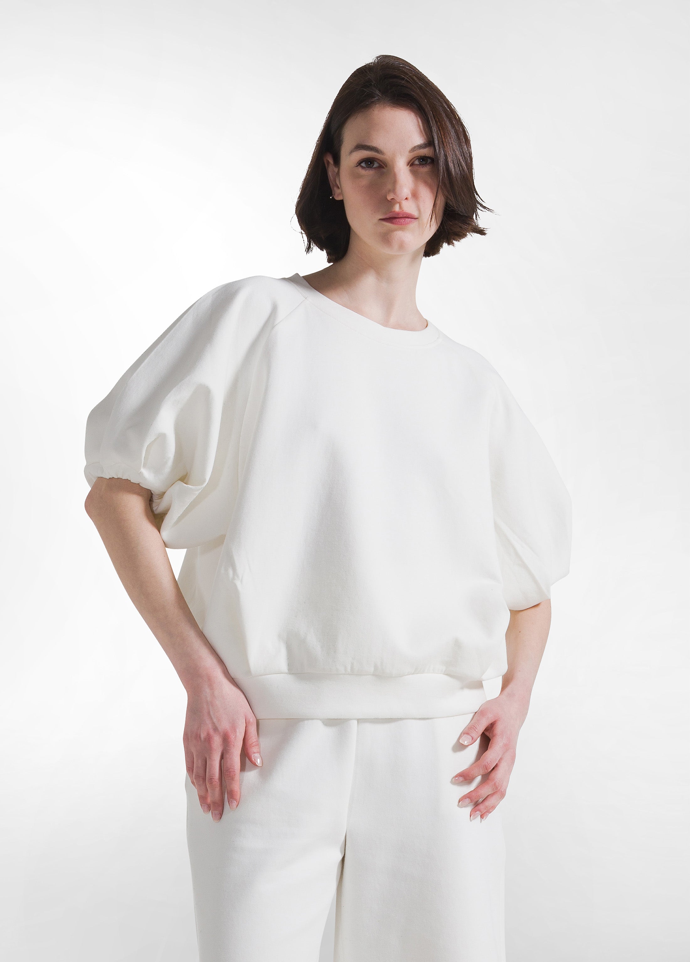 deha-completo-felpa-e-bermuda-in-scuba-di-cotone-bianco-set-comfort image 2