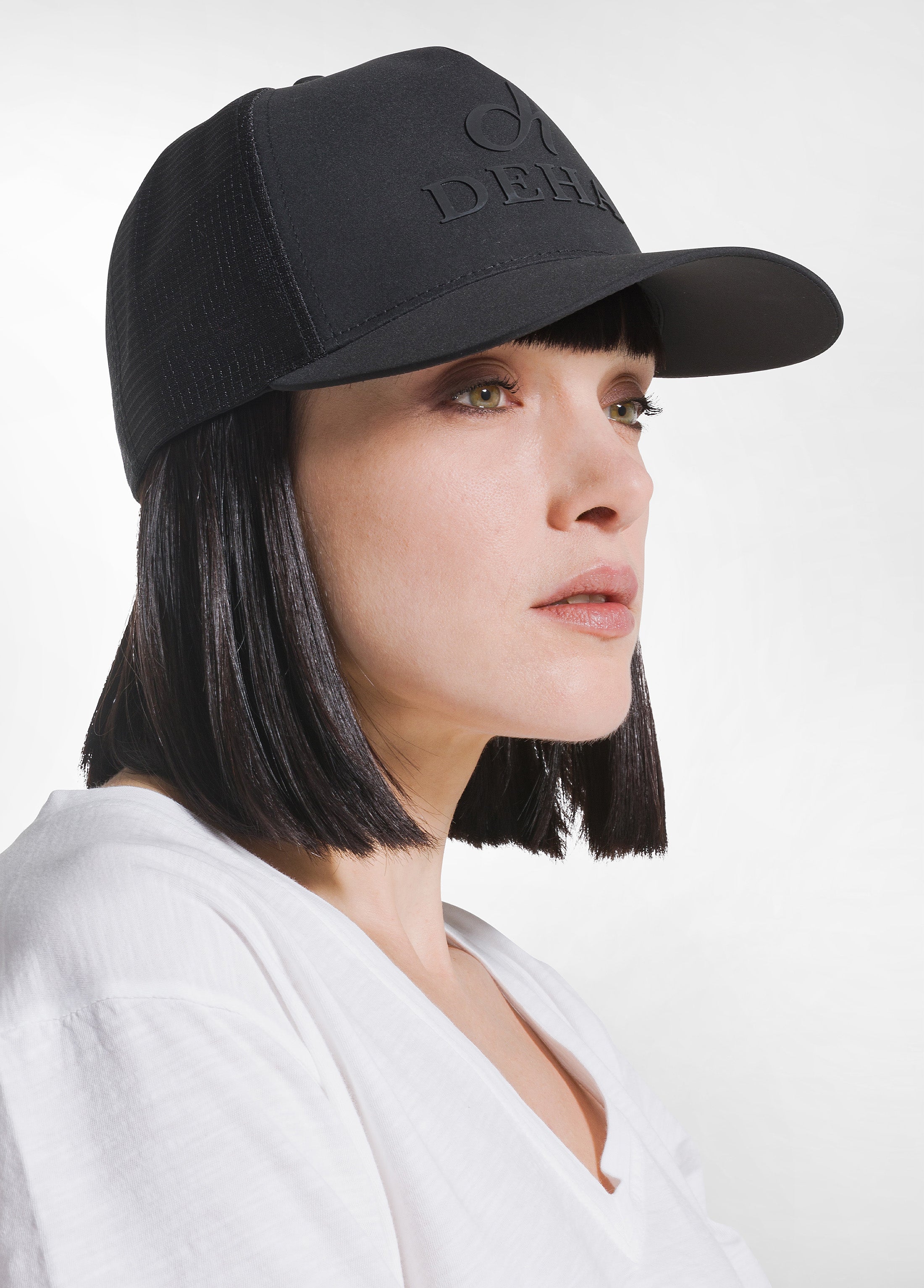 deha-cappellino-logo-nero-con-rete-regolabile image 1
