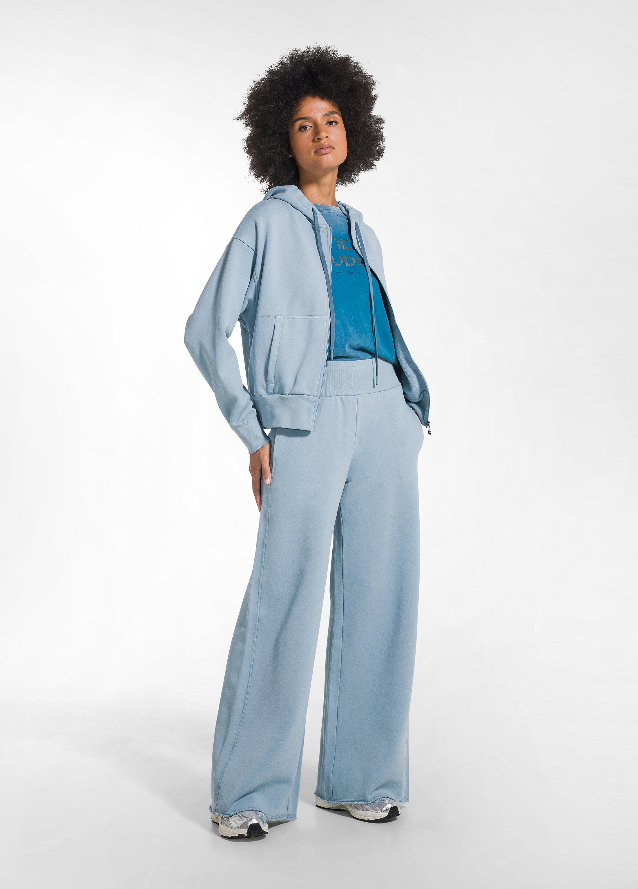 deha-d52142-felpa-in-cotone-organico-con-zip-e-cappuccio-blu image 4