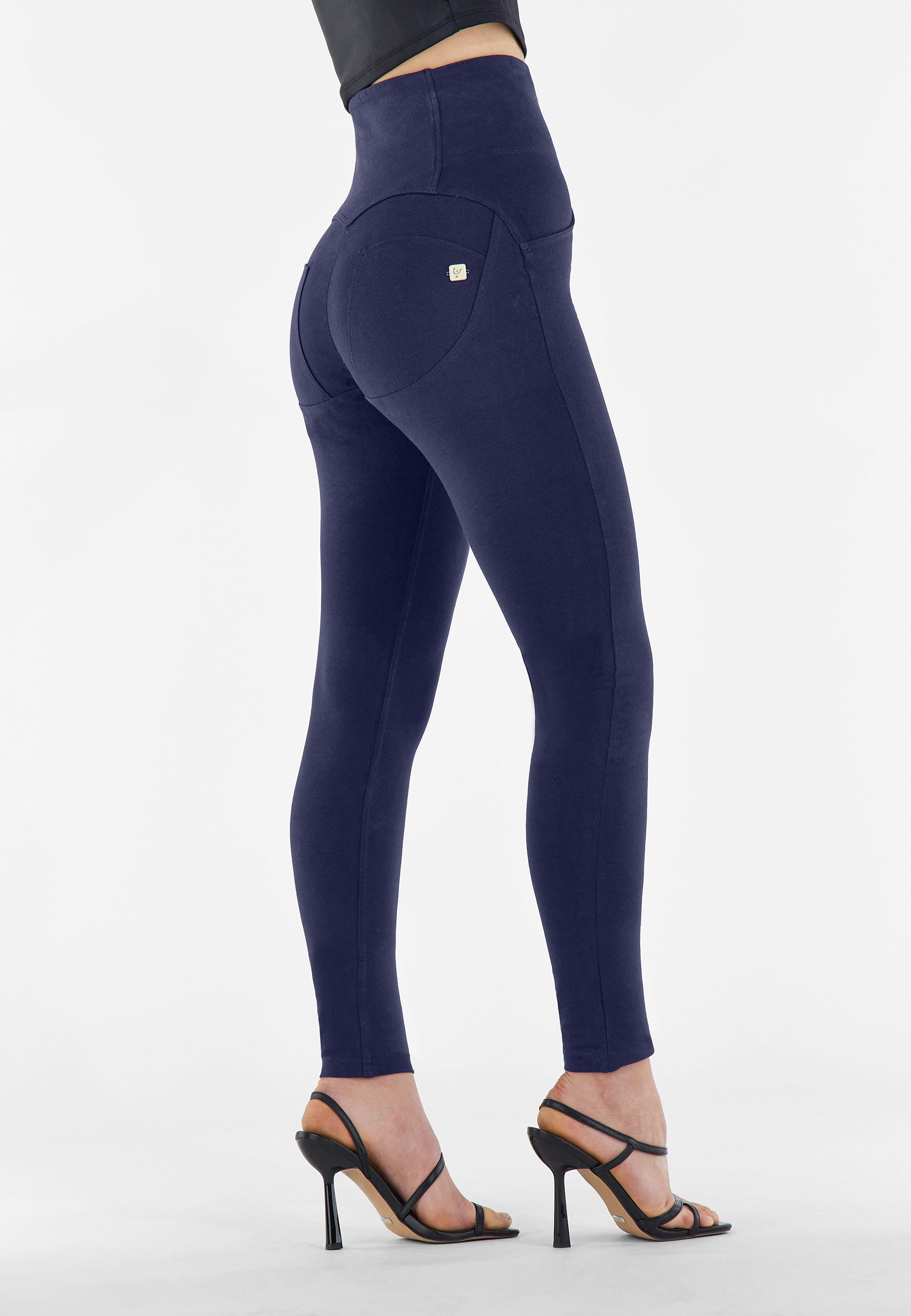 freddy-pantaloni-push-up-wr-up-curvy-vita-alta-con-bottoni image 6