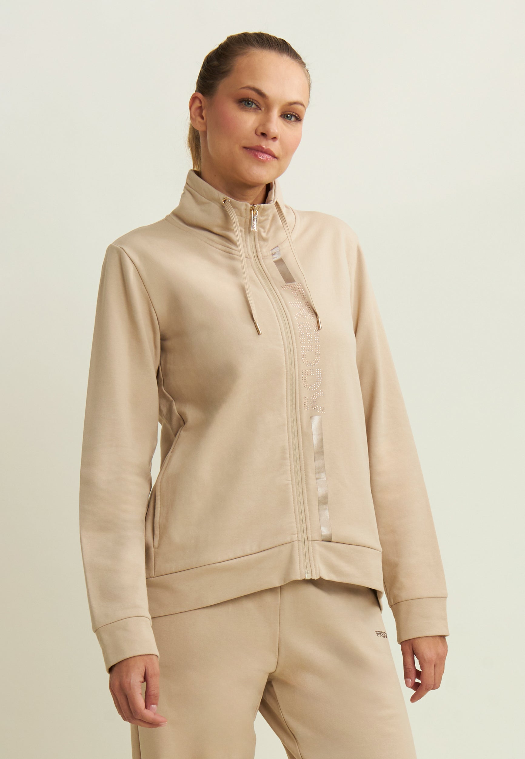 freddy-felpa-donna-con-zip-collo-alto-e-dettagli-oro image 1