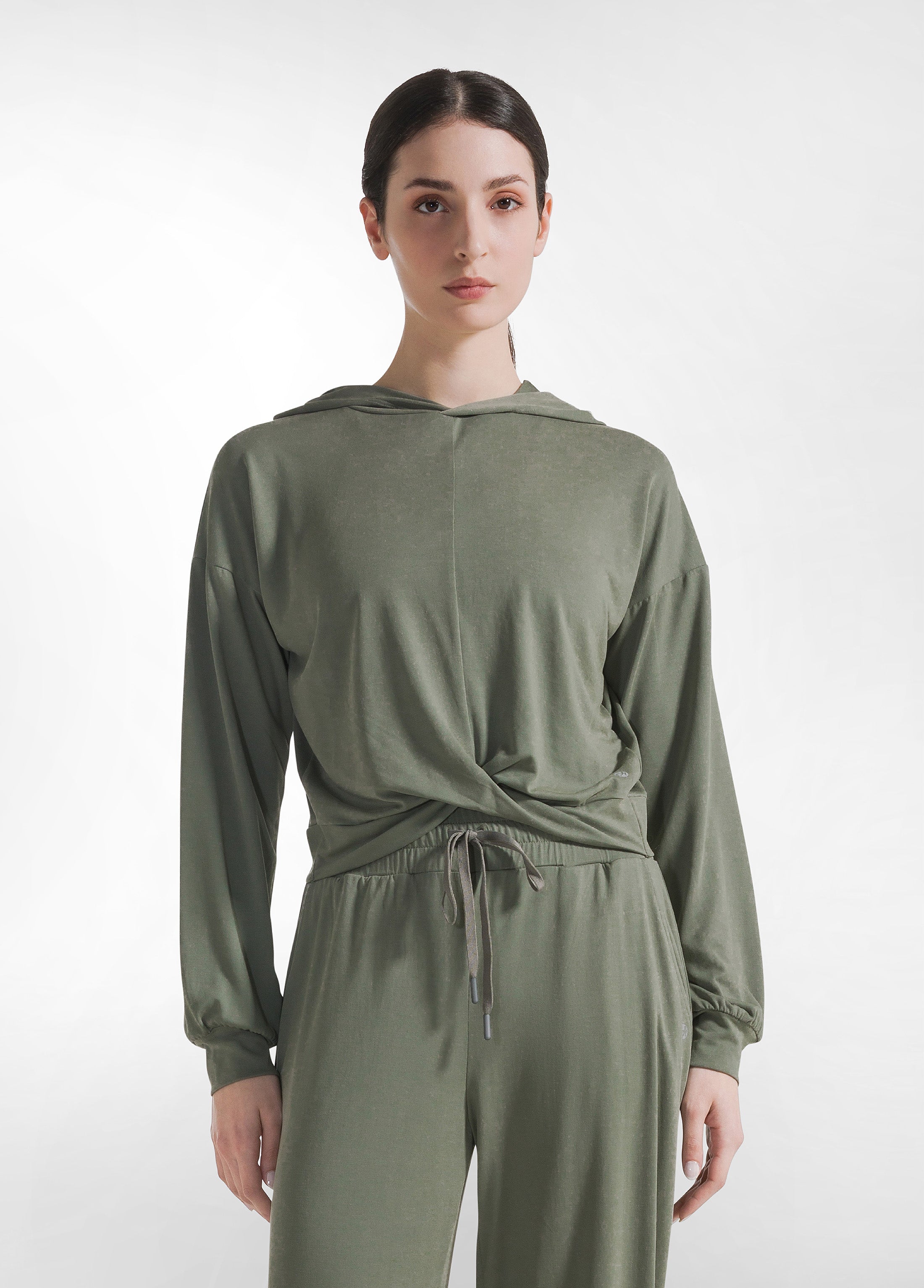deha-d22032-felpa-con-nodo-in-jersey-modal-verde-cropped image 1