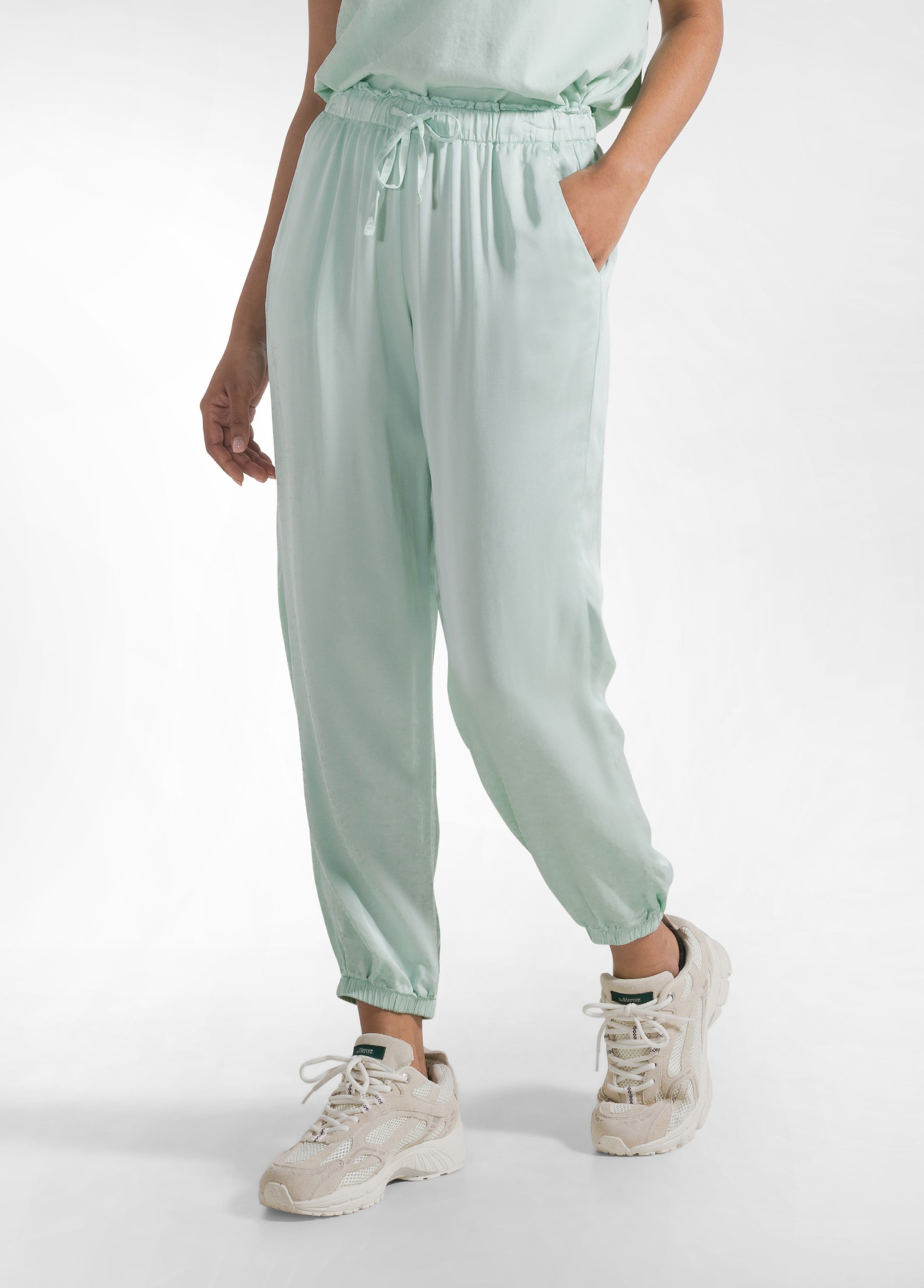 deha-d42455-pantaloni-jogger-in-satin-verde-100-viscosa image 2