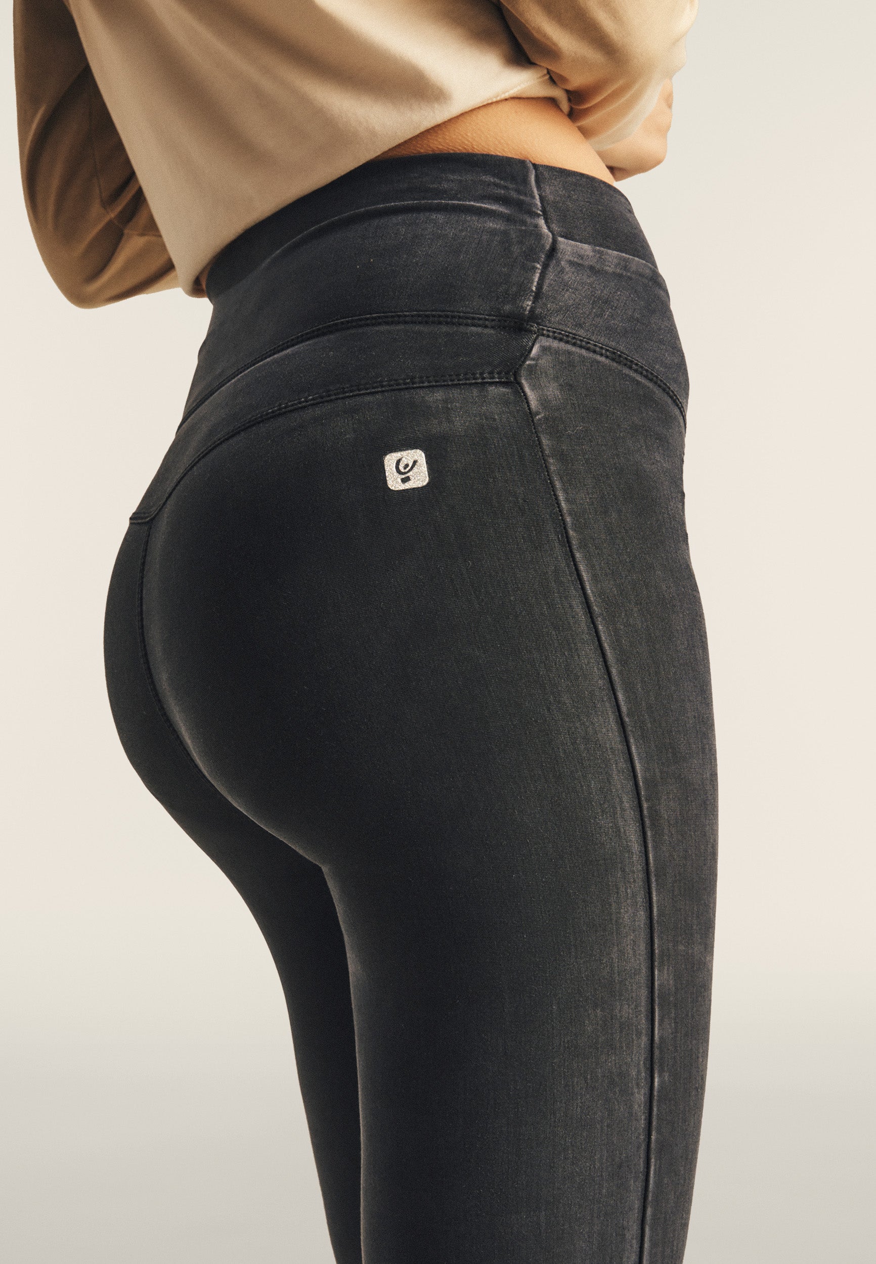 freddy-jeggings-n-o-w-skinny-vita-alta-in-tencel-denim image 5