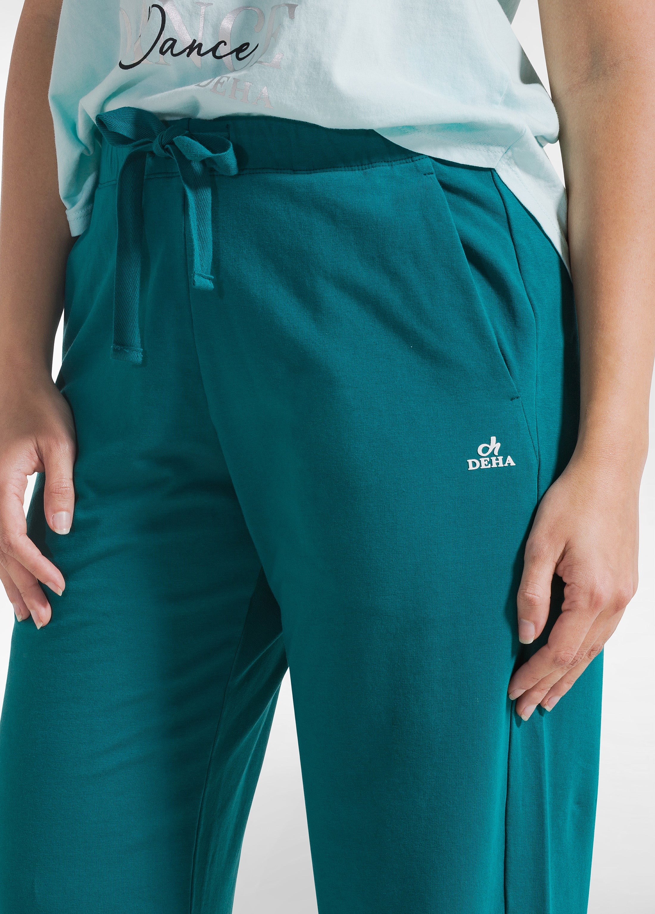 deha-pantalone-felpa-organica-verde-gym-e-leisure image 4