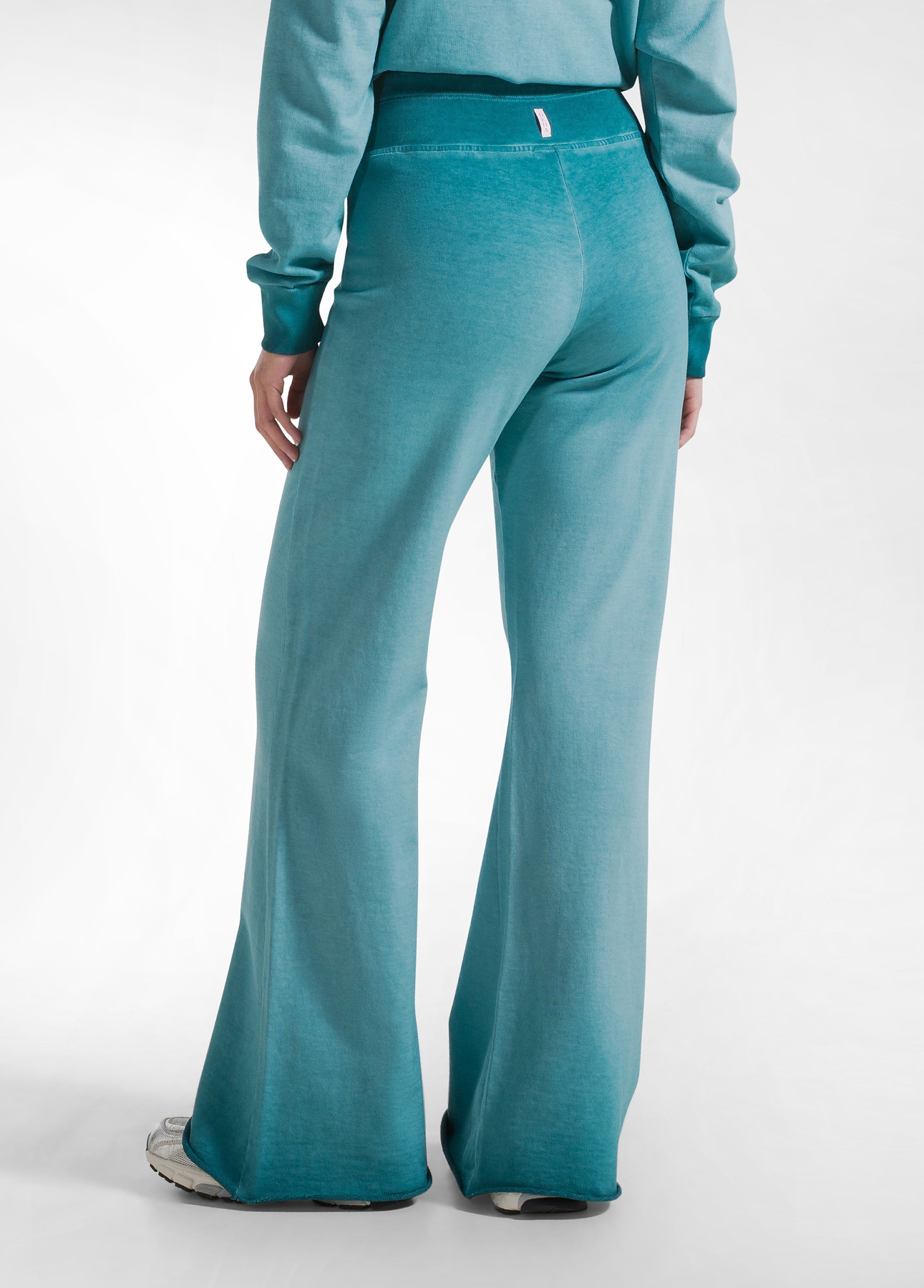 deha-completo-felpa-girocollo-pantaloni-flare-effetto-sfumato-verde image 7