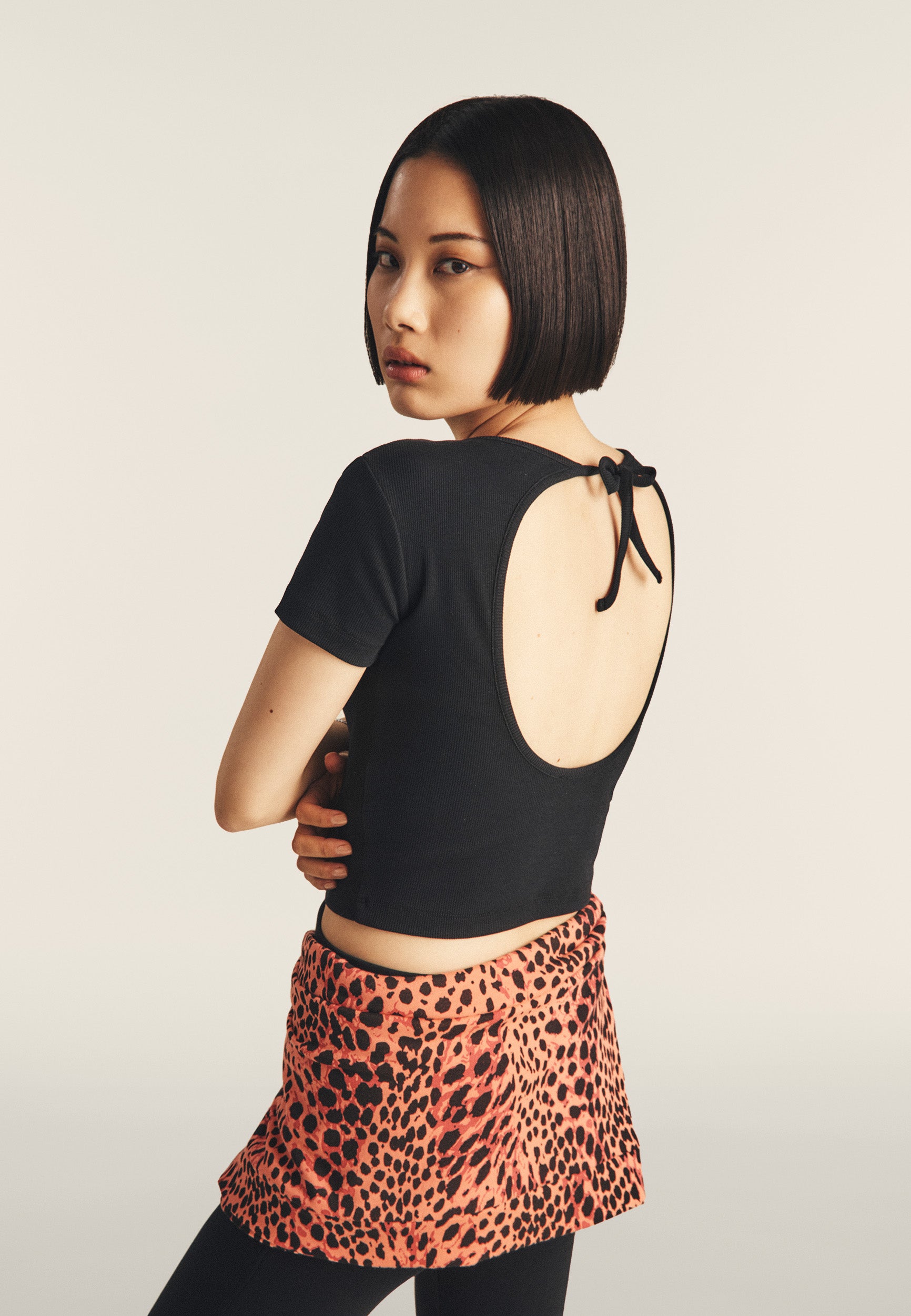 freddy-t-shirt-slim-fit-cropped-a-costine-con-apertura-sulla-schiena image 3
