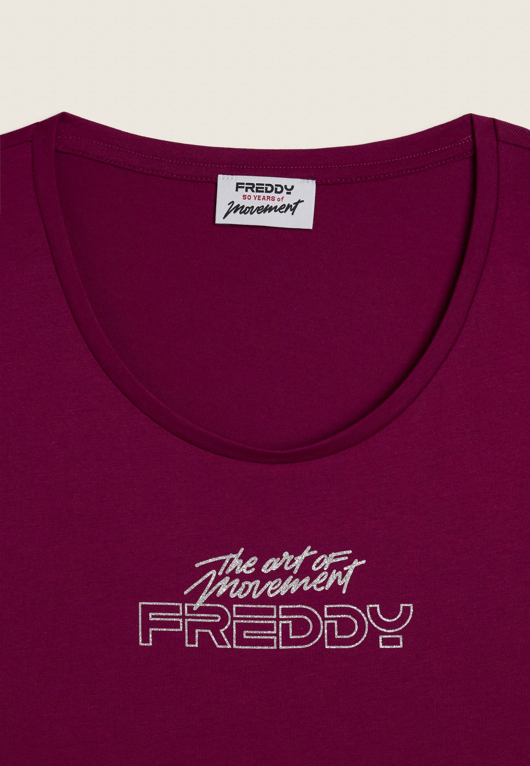 freddy-completo-t-shirt-e-pantalone-the-art-of-movement image 8