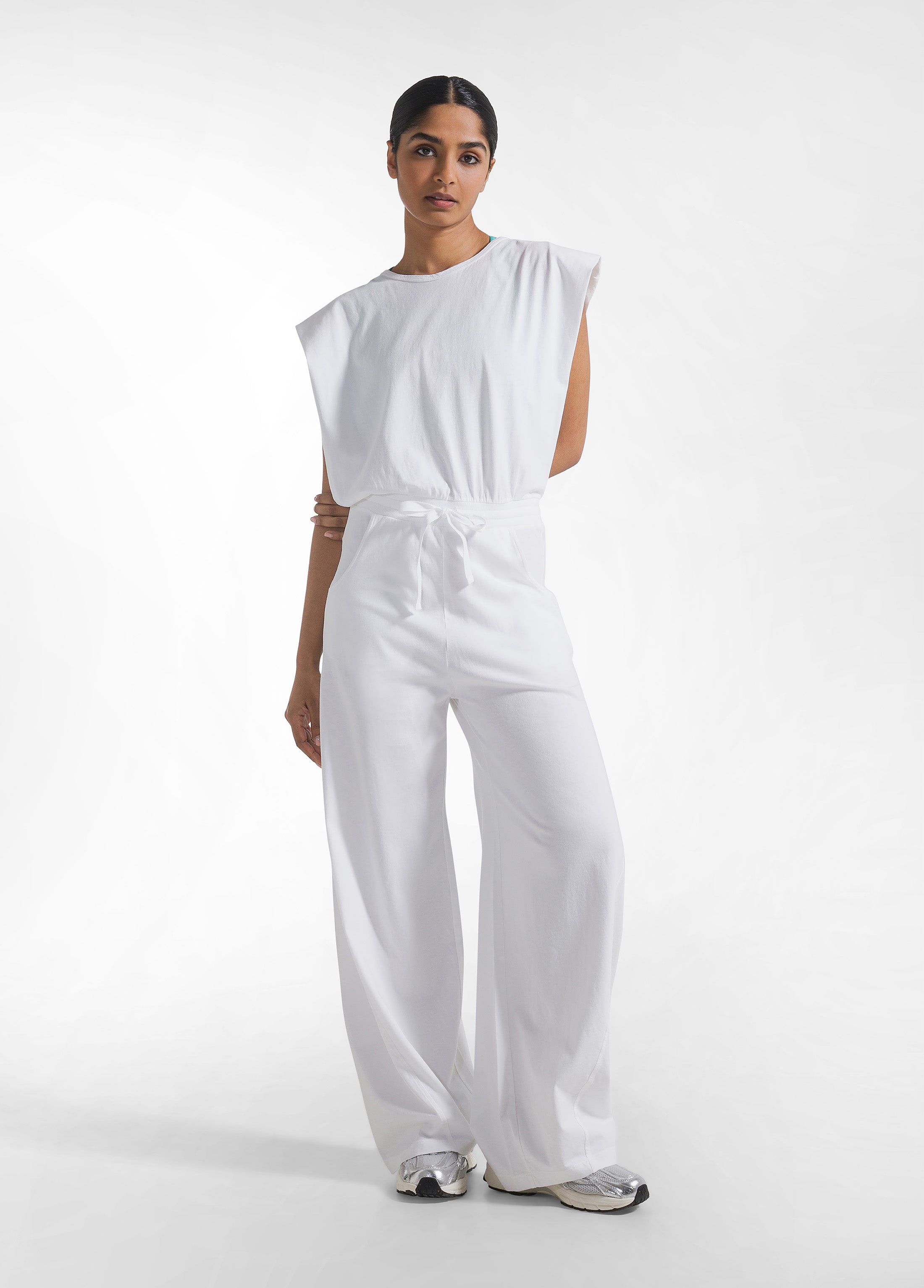 deha-d42358-tuta-jumpsuit-in-jersey-bianco-con-apertura-sul-retro image 2