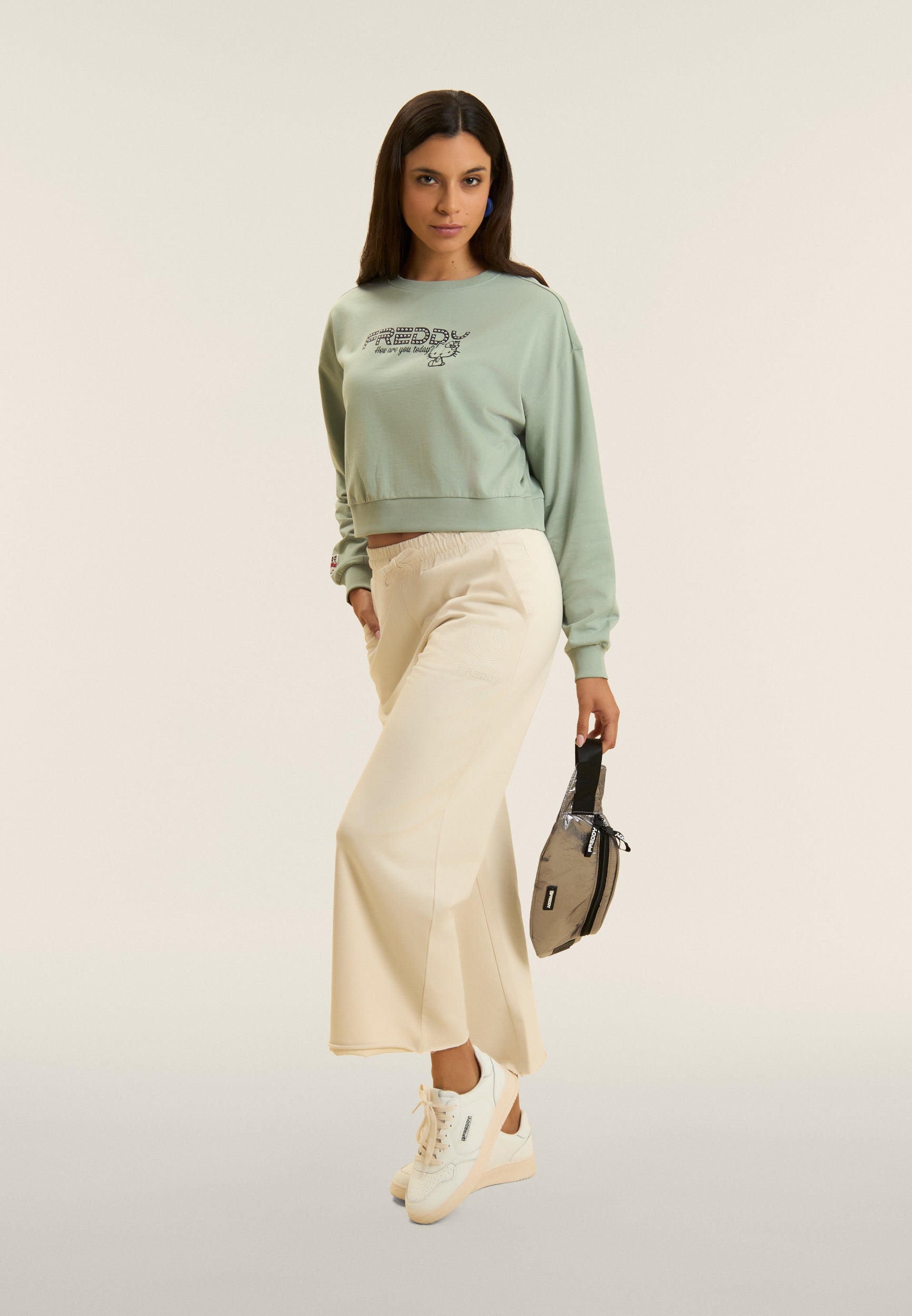 freddy-pantaloni-cropped-wide-leg-hello-kitty-french-terry-cotone image 2
