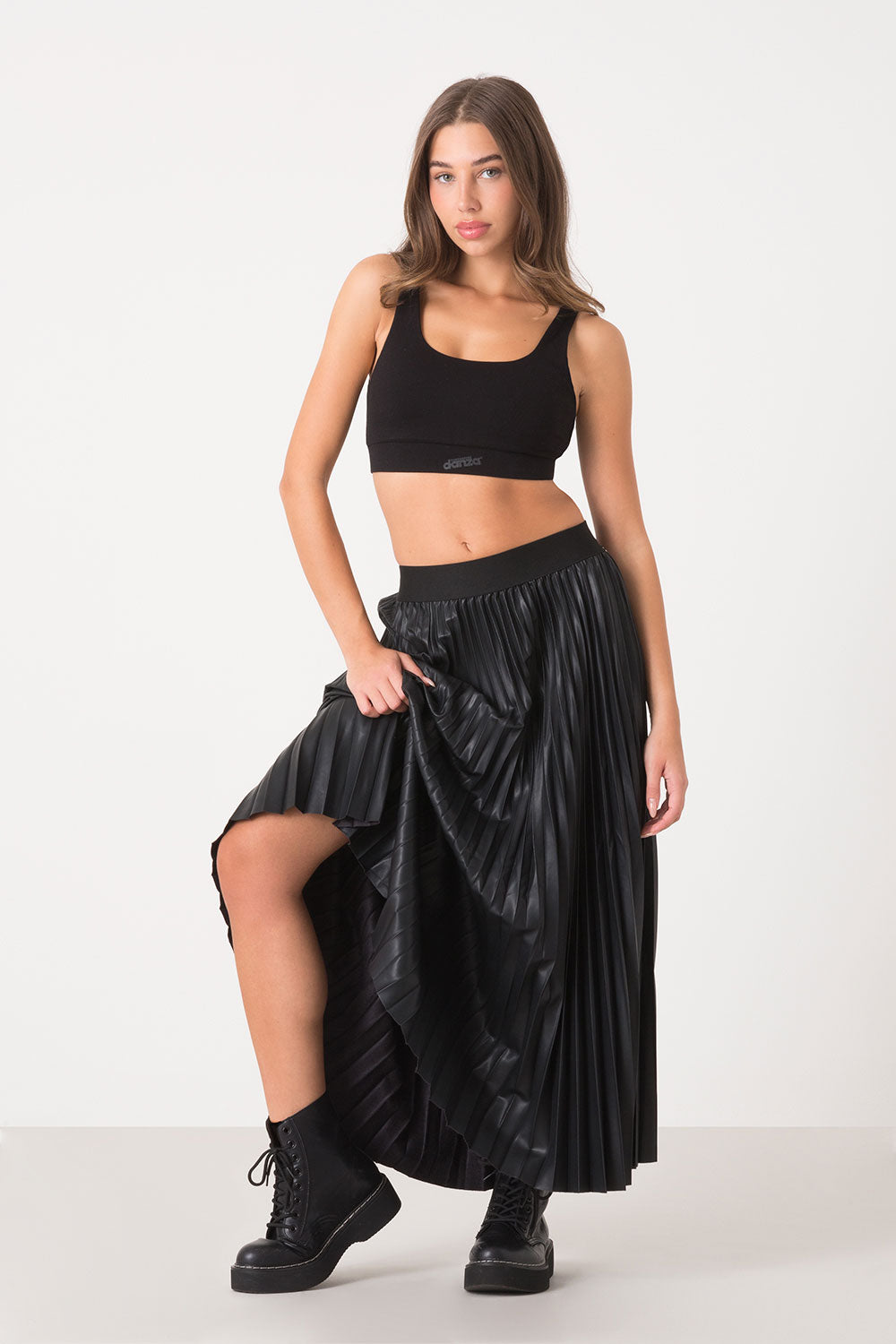 dimensione-danza-gonna-lunga-plissettata-in-eco-pelle image 3