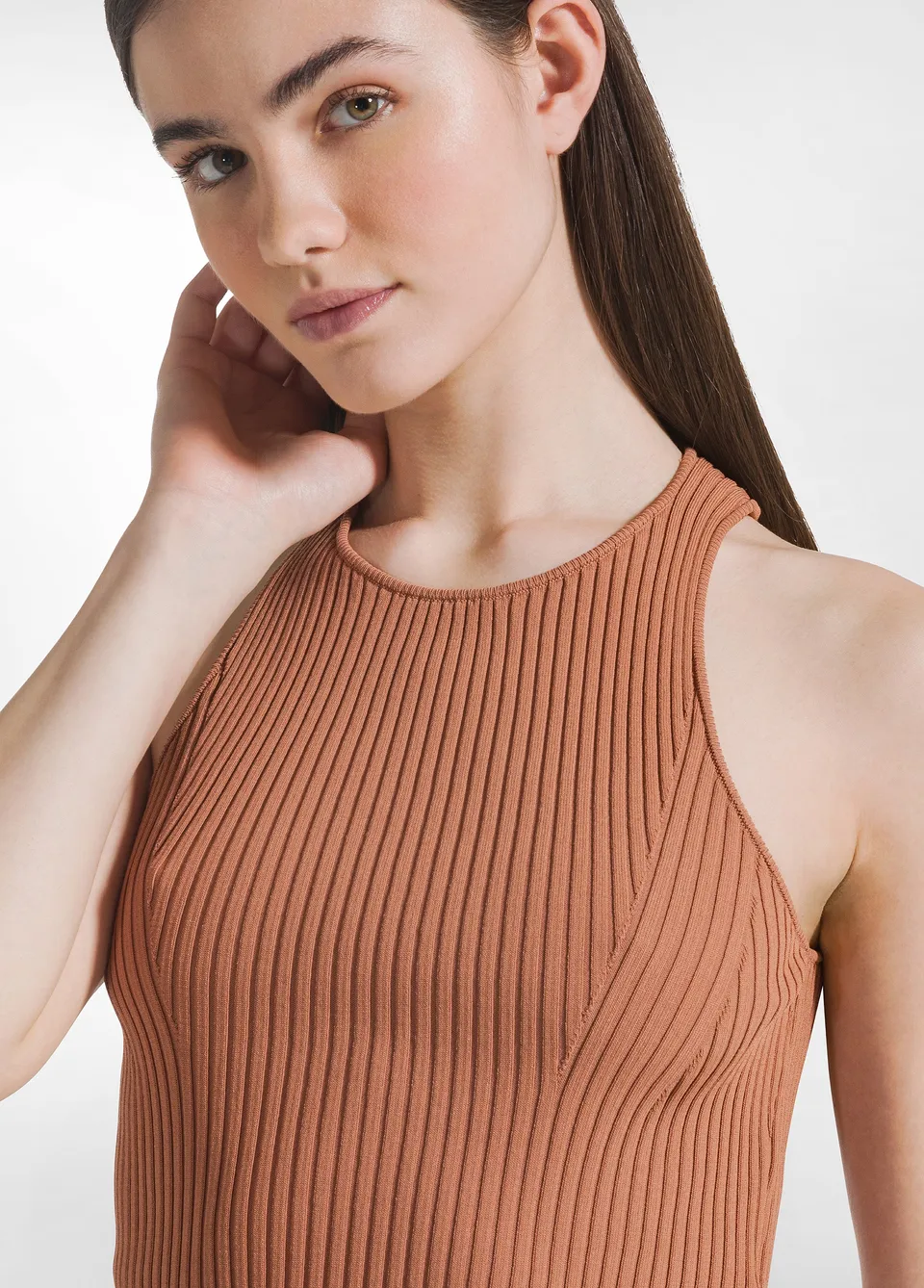 deha-top-a-coste-in-maglia-di-rayon-marrone-schiena-halter image 1