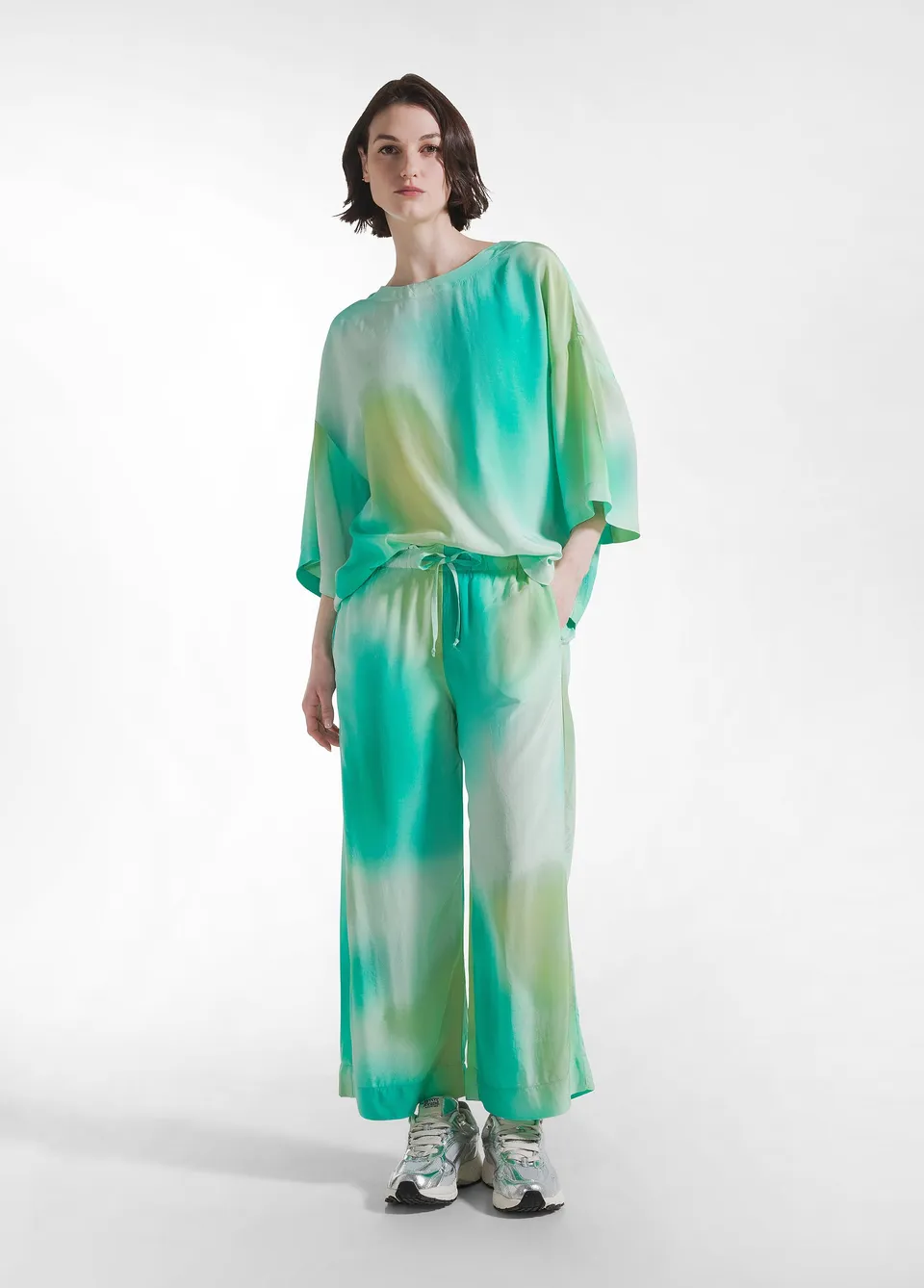 deha-pantaloni-crop-in-viscosa-habutai-blu image 1