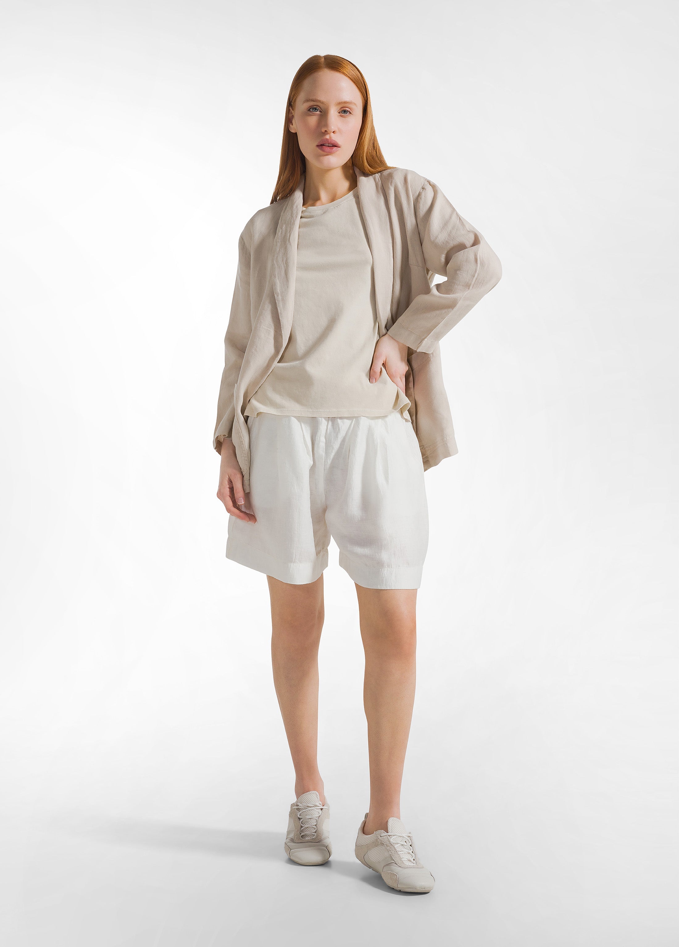 deha-t-shirt-effetto-marmorizzato-beige-girocollo image 4