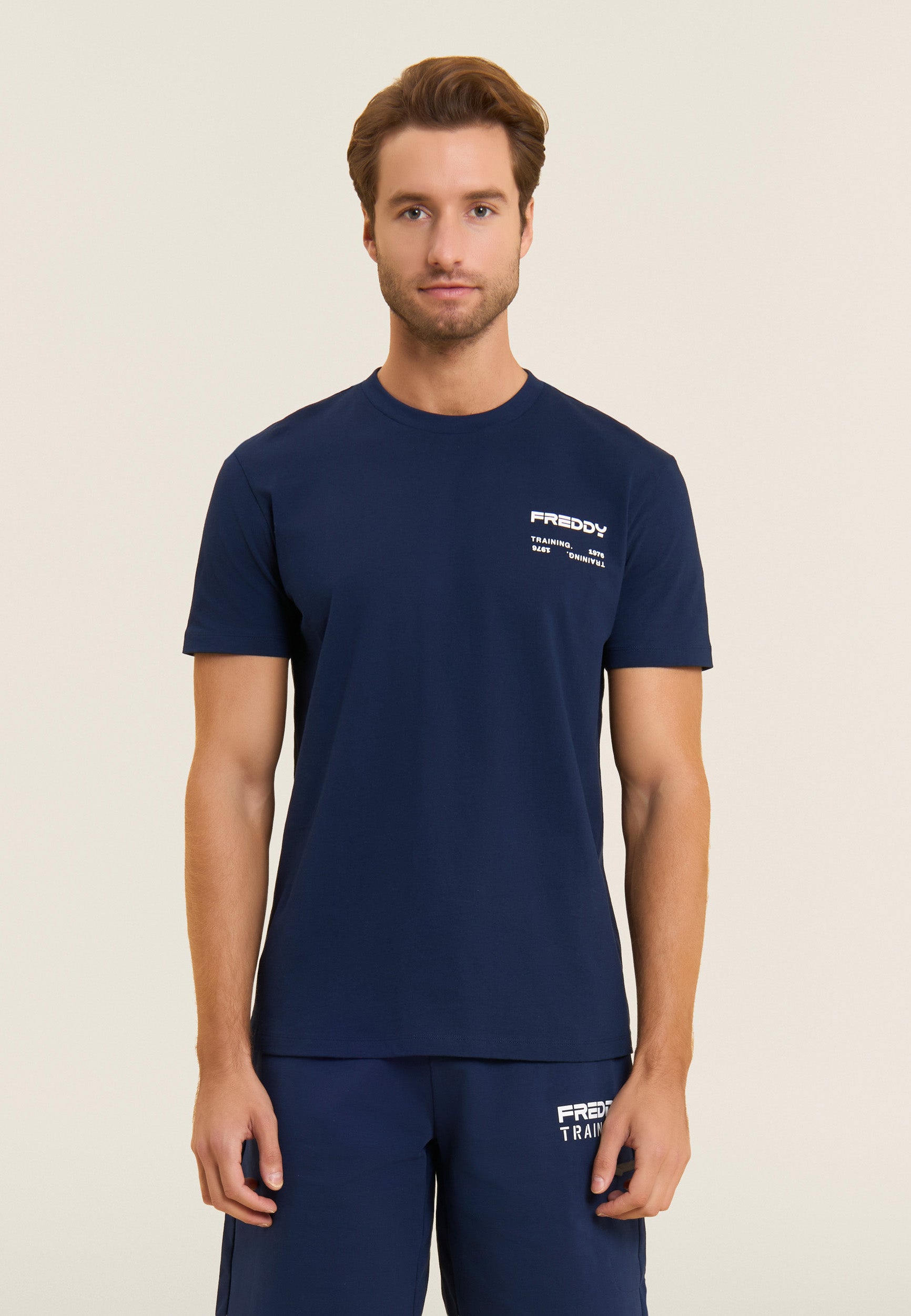 freddy-t-shirt-uomo-in-cotone-con-logo-effetto-gommato image 1