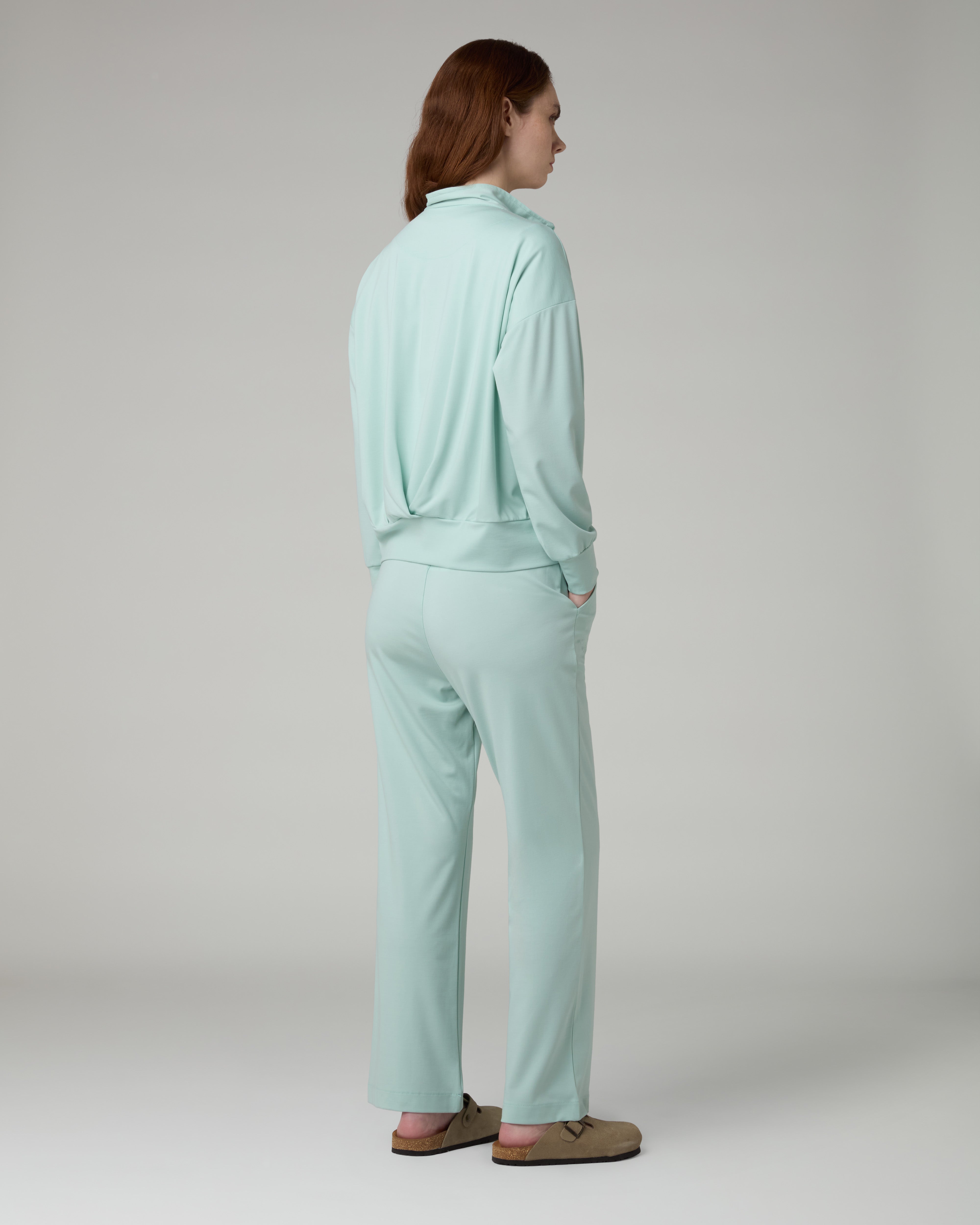 australian-grace-tuta-flow-giacca-boxy-pantalone-largo image 2
