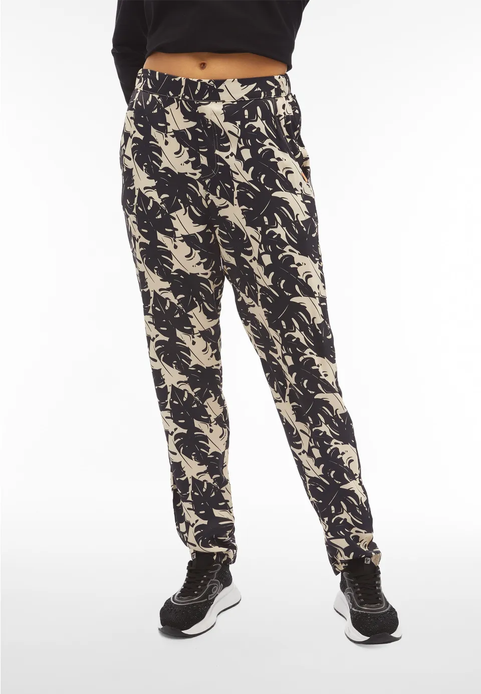 freddy-pantaloni-donna-in-satin-di-viscosa-fantasia-tropical image 1