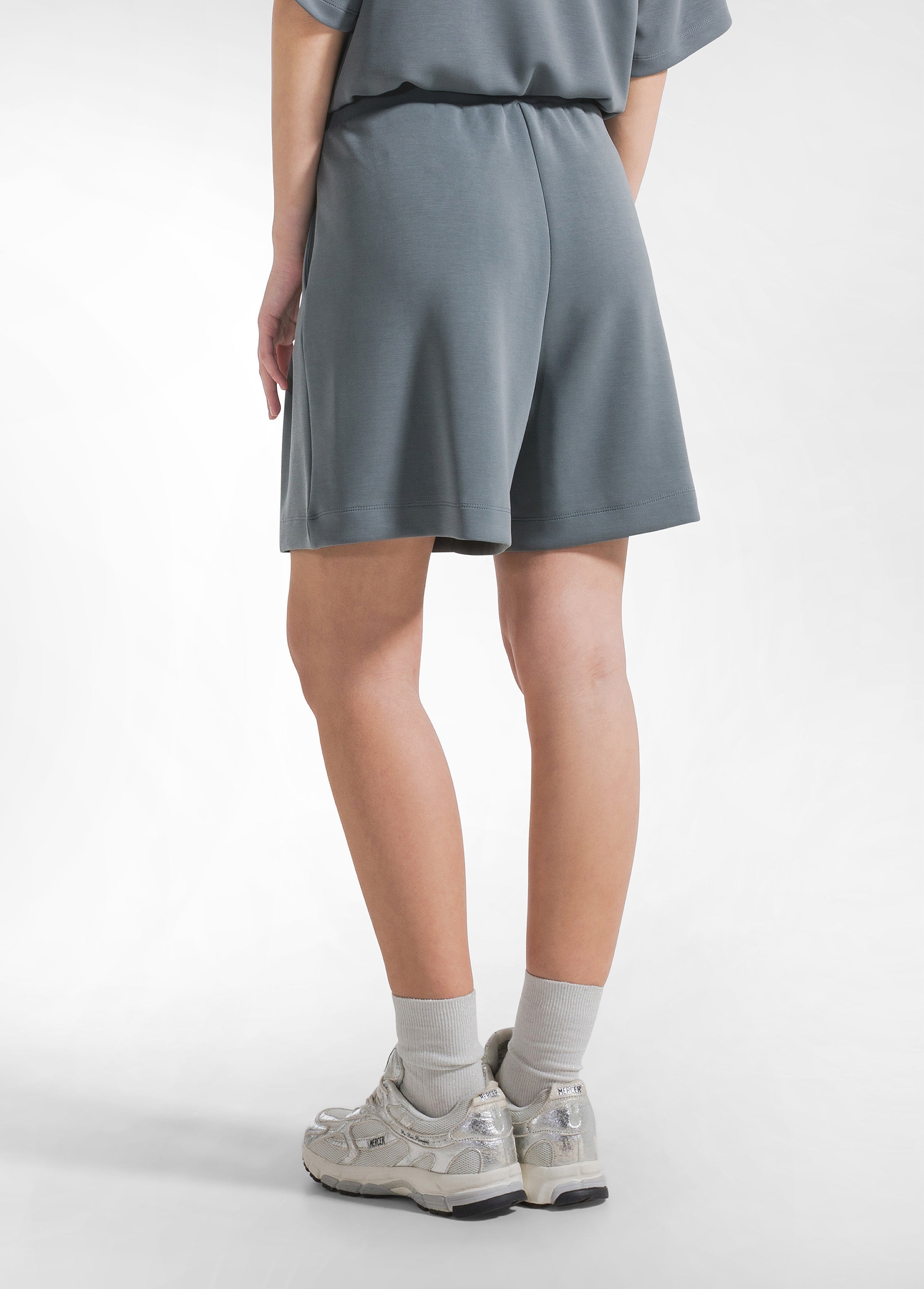deha-completo-felpa-a-maniche-corte-e-shorts-plissettati-in-modal-verde image 7