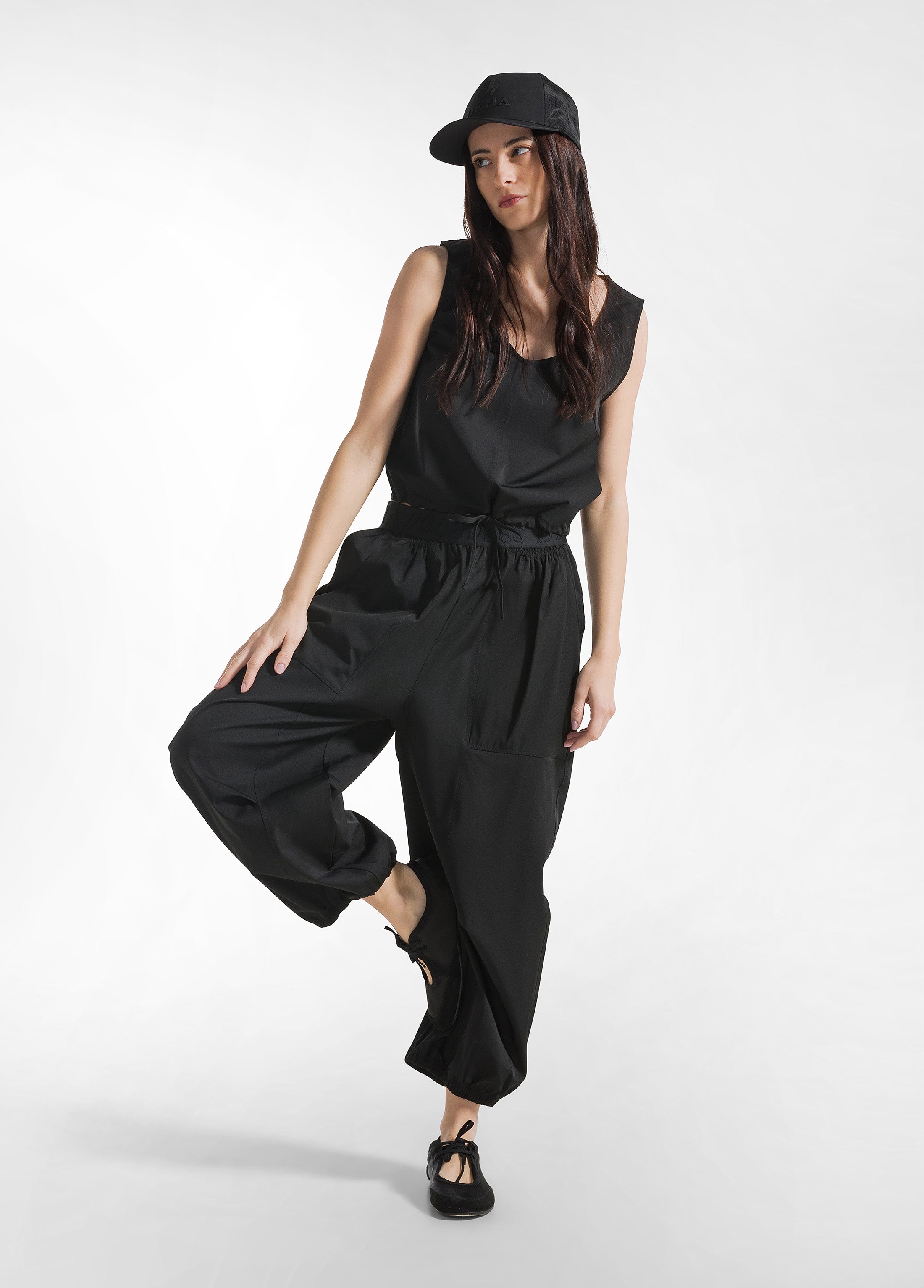 deha-top-in-nylon-con-logo-nero image 4
