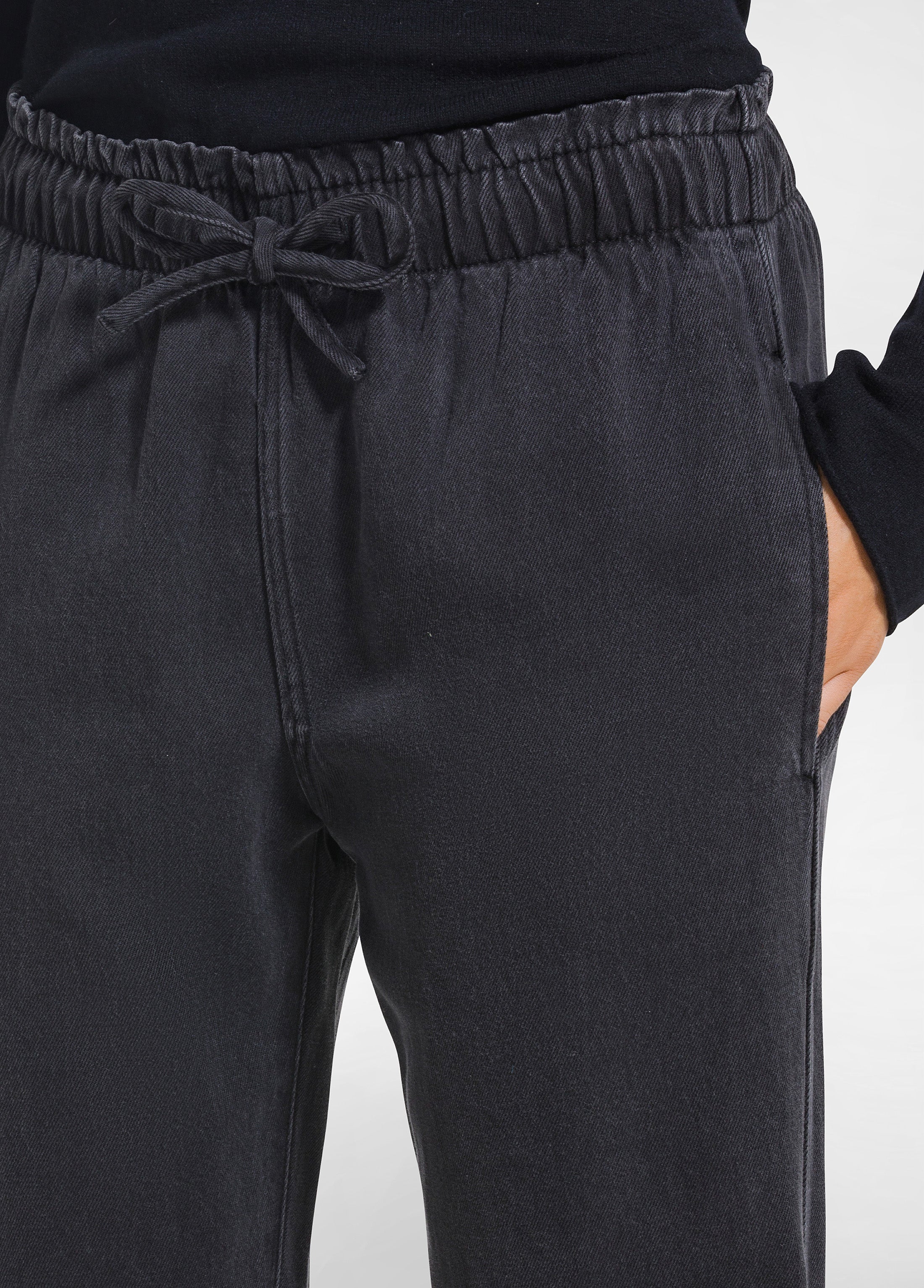 deha-d52418-pantaloni-denim-tencel-gamba-dritta-nero image 4