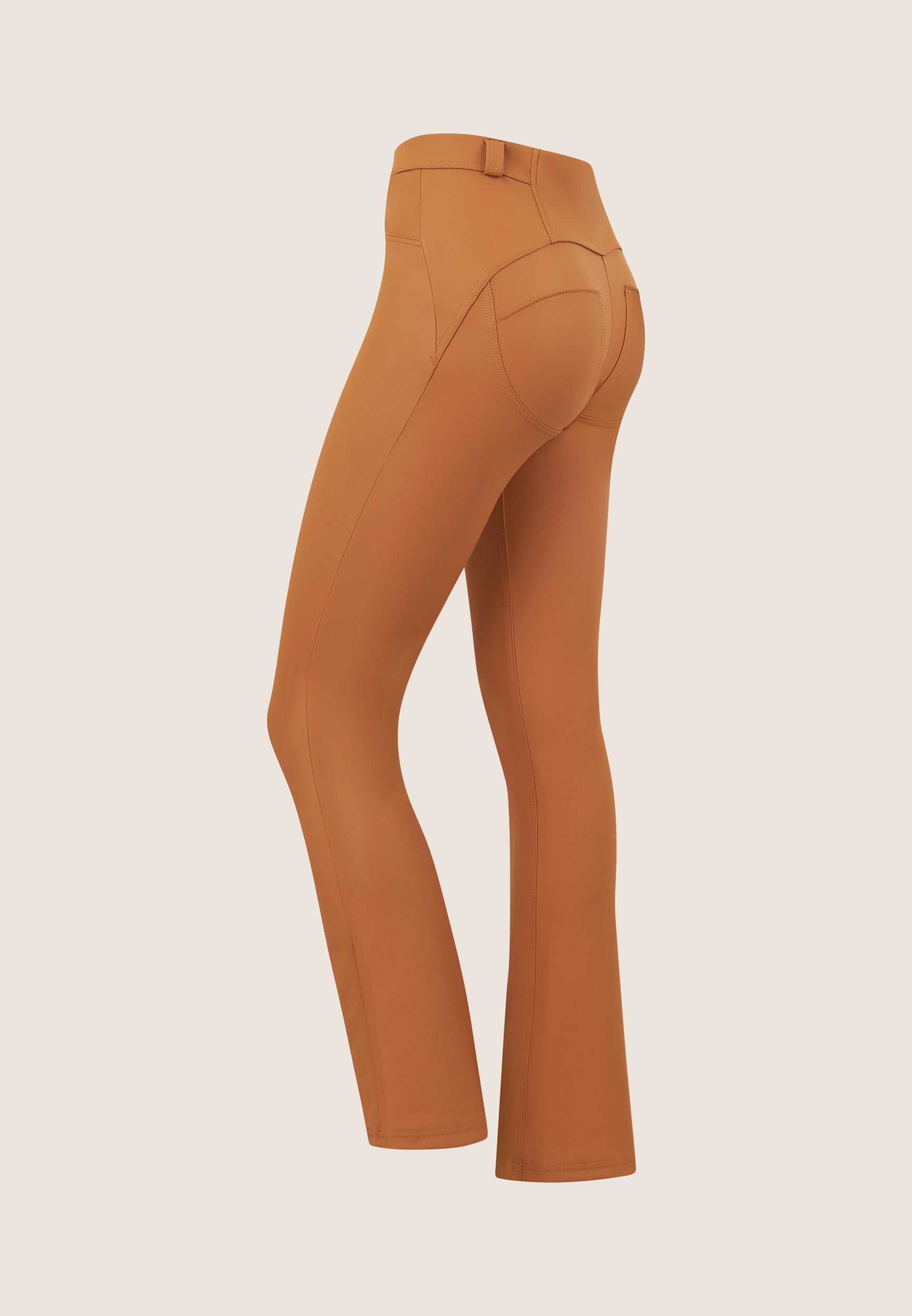 freddy-wr-up-pantaloni-vita-regular-fondo-bootcut-in-similpelle image 8