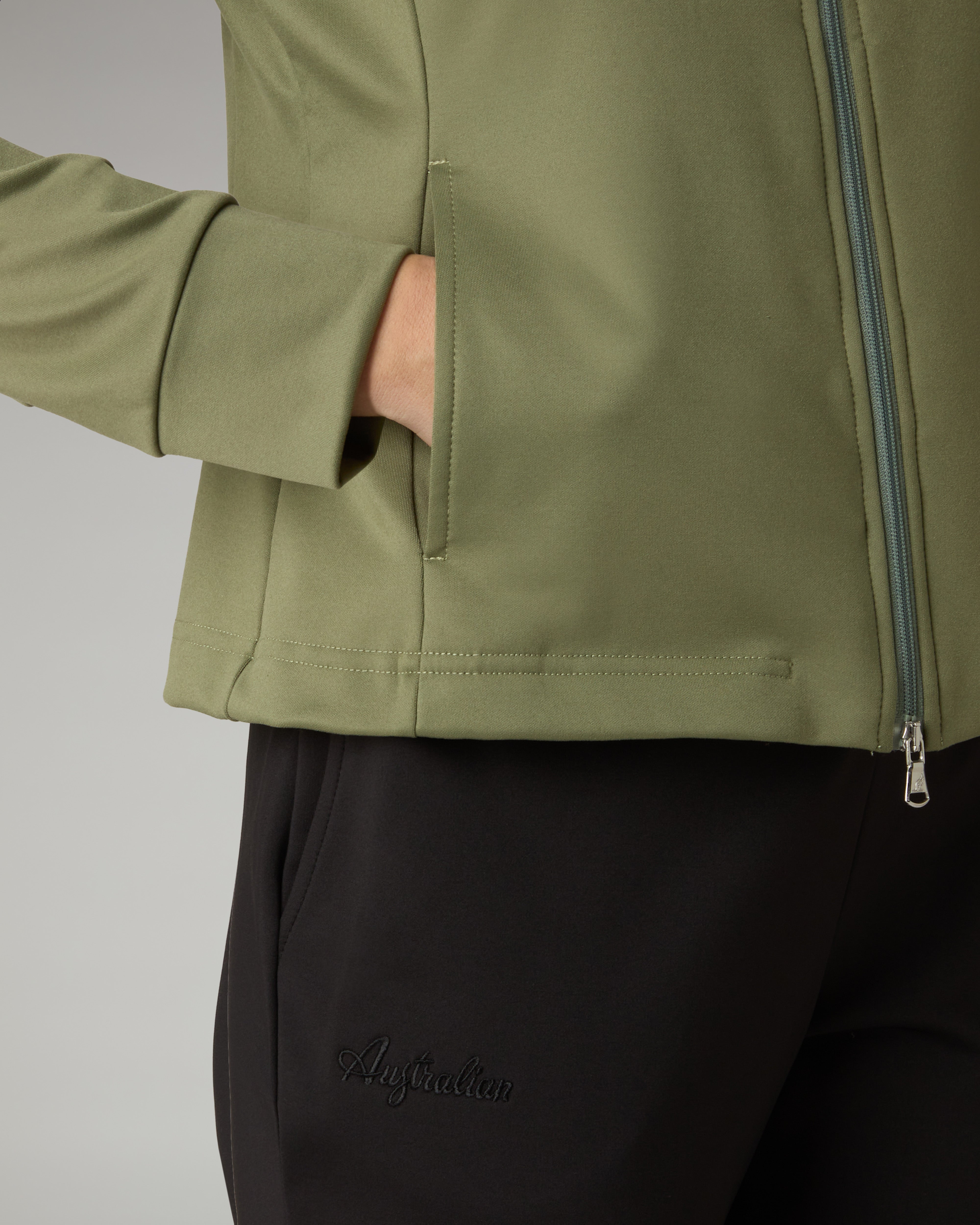 australian-essential-tracksuit-tuta-silky-touch image 5