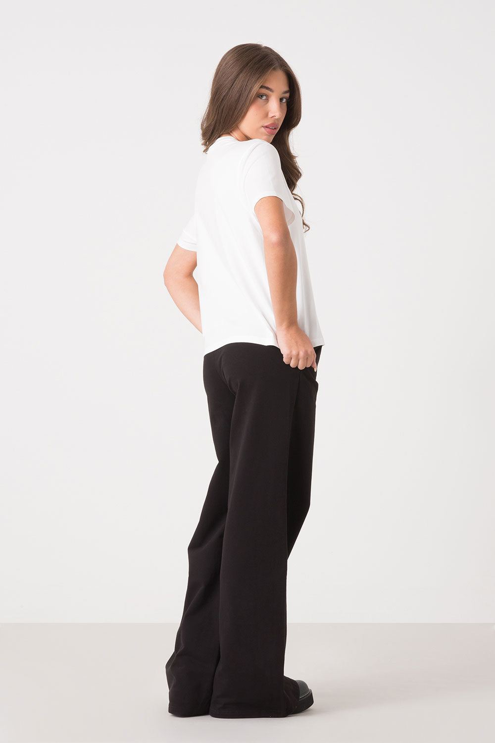 dimensione-danza-t-shirt-modal-jersey-stretch-con-stampa-a-contrasto-e-paillette image 2