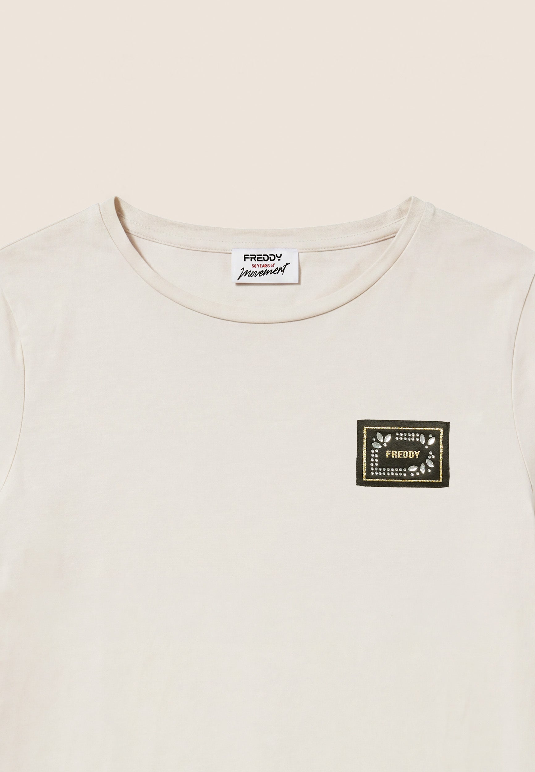 freddy-t-shirt-girocollo-cotone-e-modal-con-patch-strass image 7