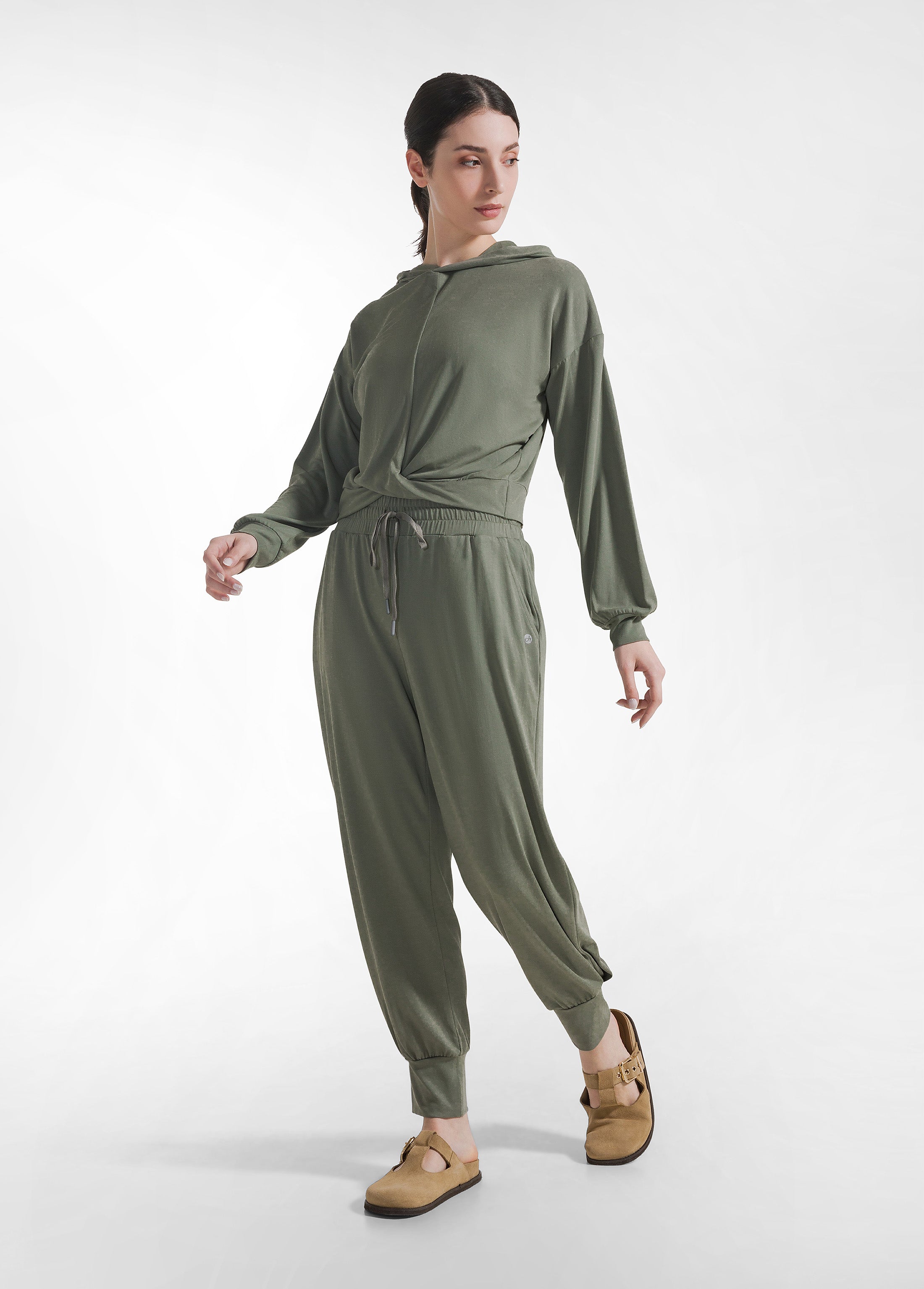 deha-d22032-felpa-con-nodo-in-jersey-modal-verde-cropped image 4