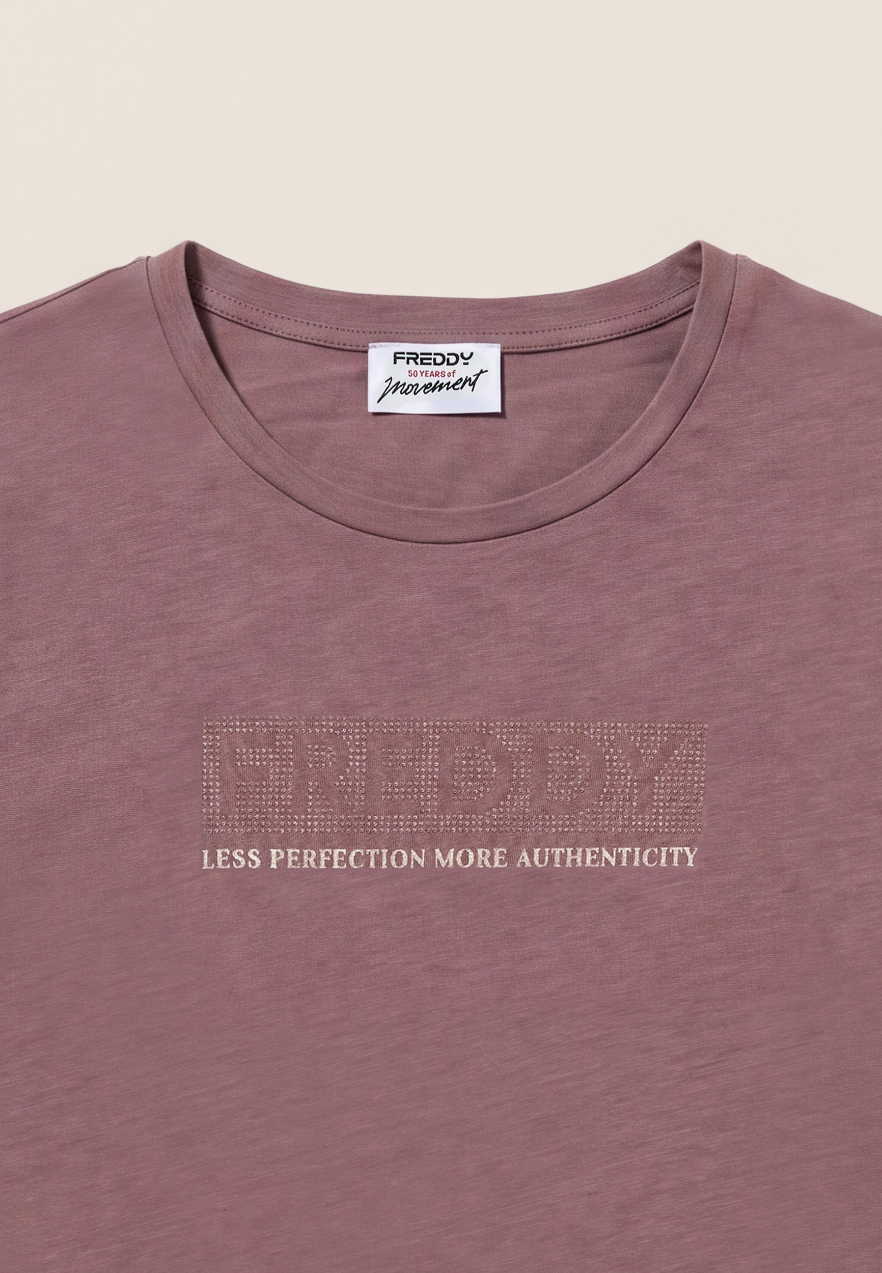 freddy-t-shirt-regular-donna-cotone-modal-con-logo-borchie-dorate image 3