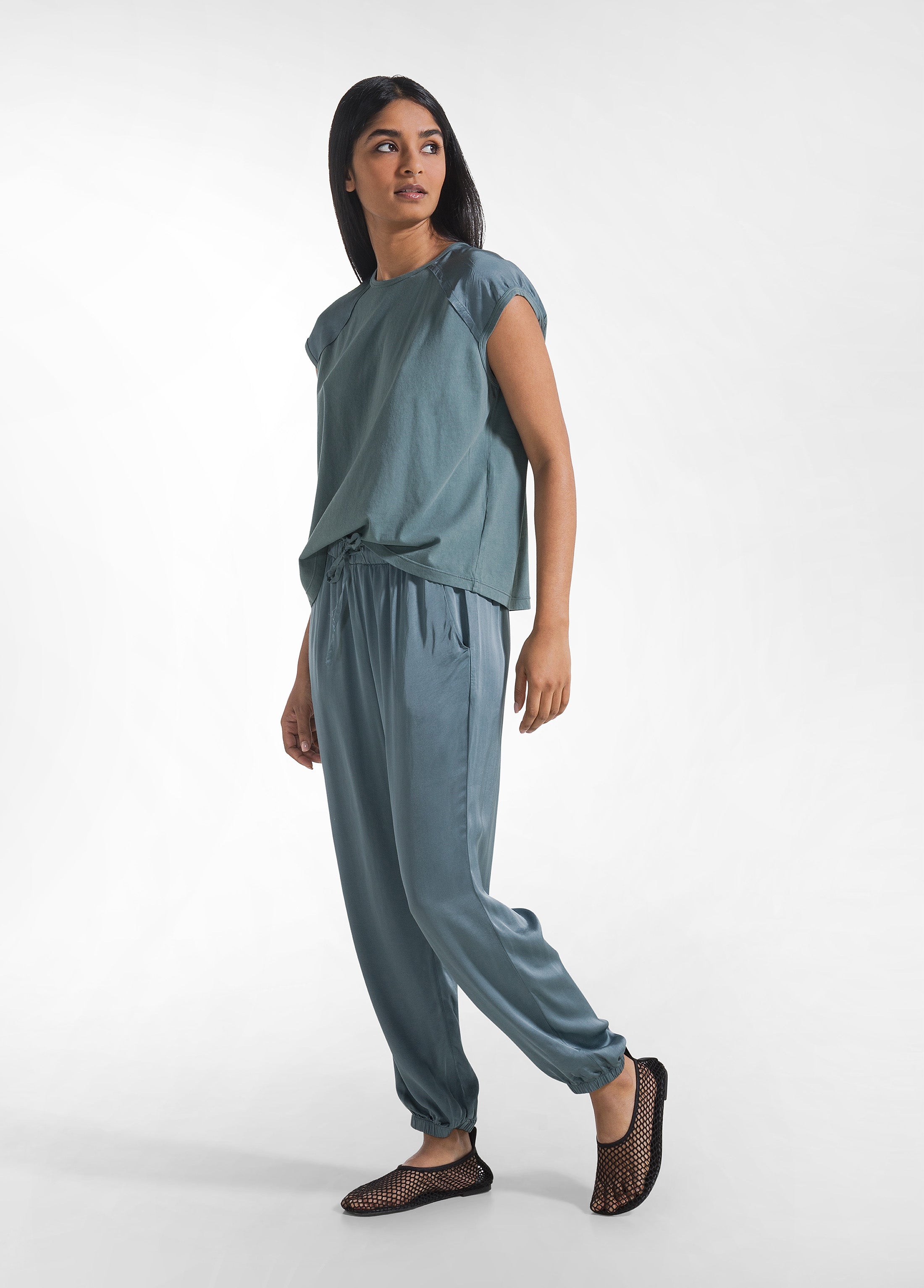 deha-pantaloni-jogger-in-satin-di-viscosa-verde-d42455 image 1