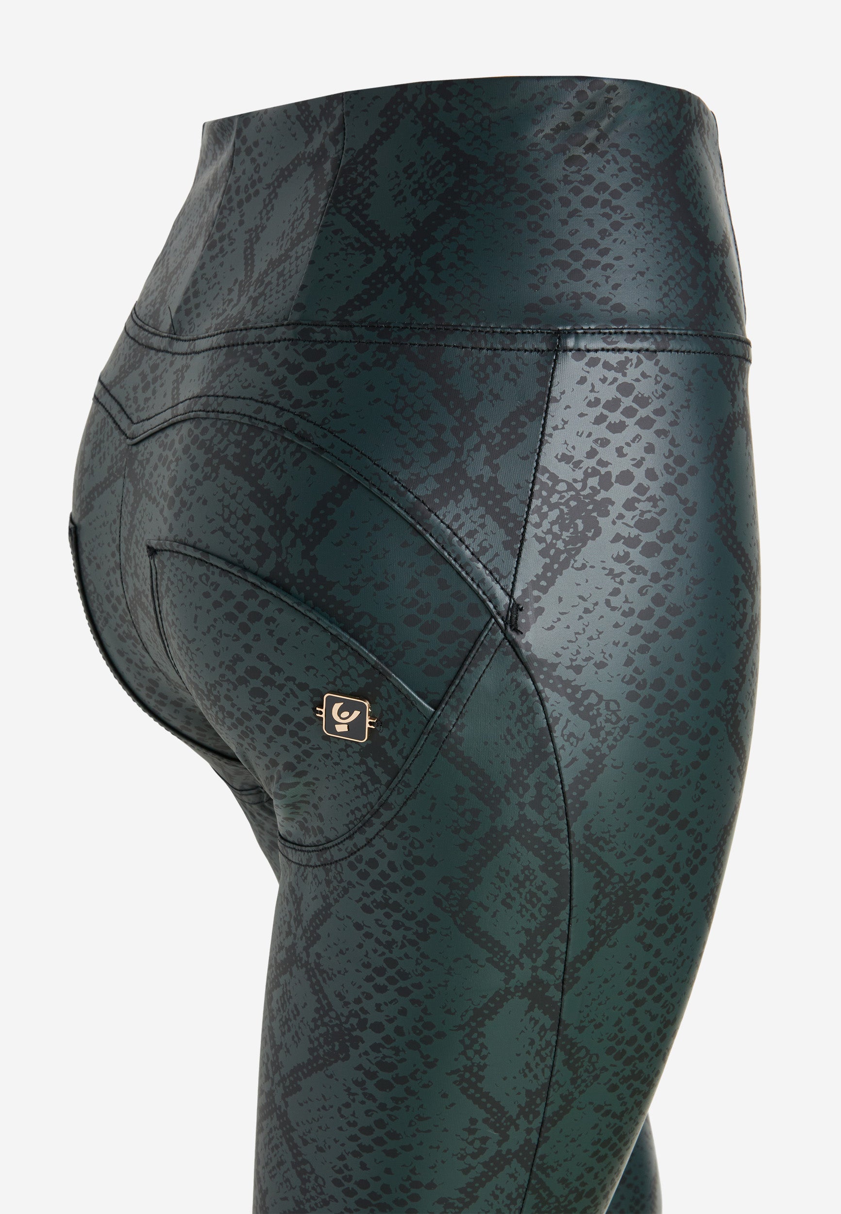 freddy-pantaloni-push-up-wr-up-vita-alta-in-similpelle-pitonata-colorata image 8