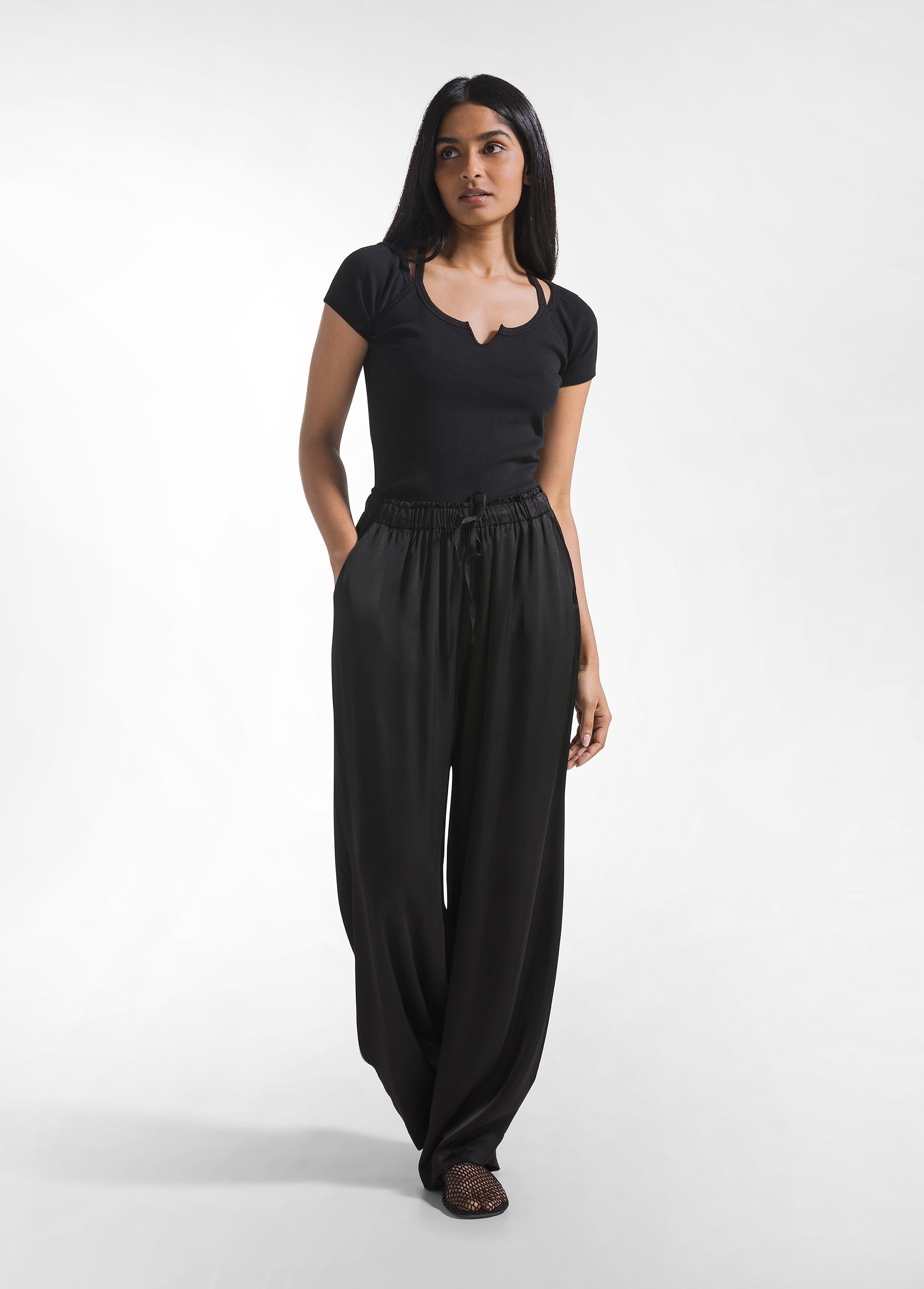 deha-t-shirt-aderente-in-costina-nero-cotone-biologico image 4