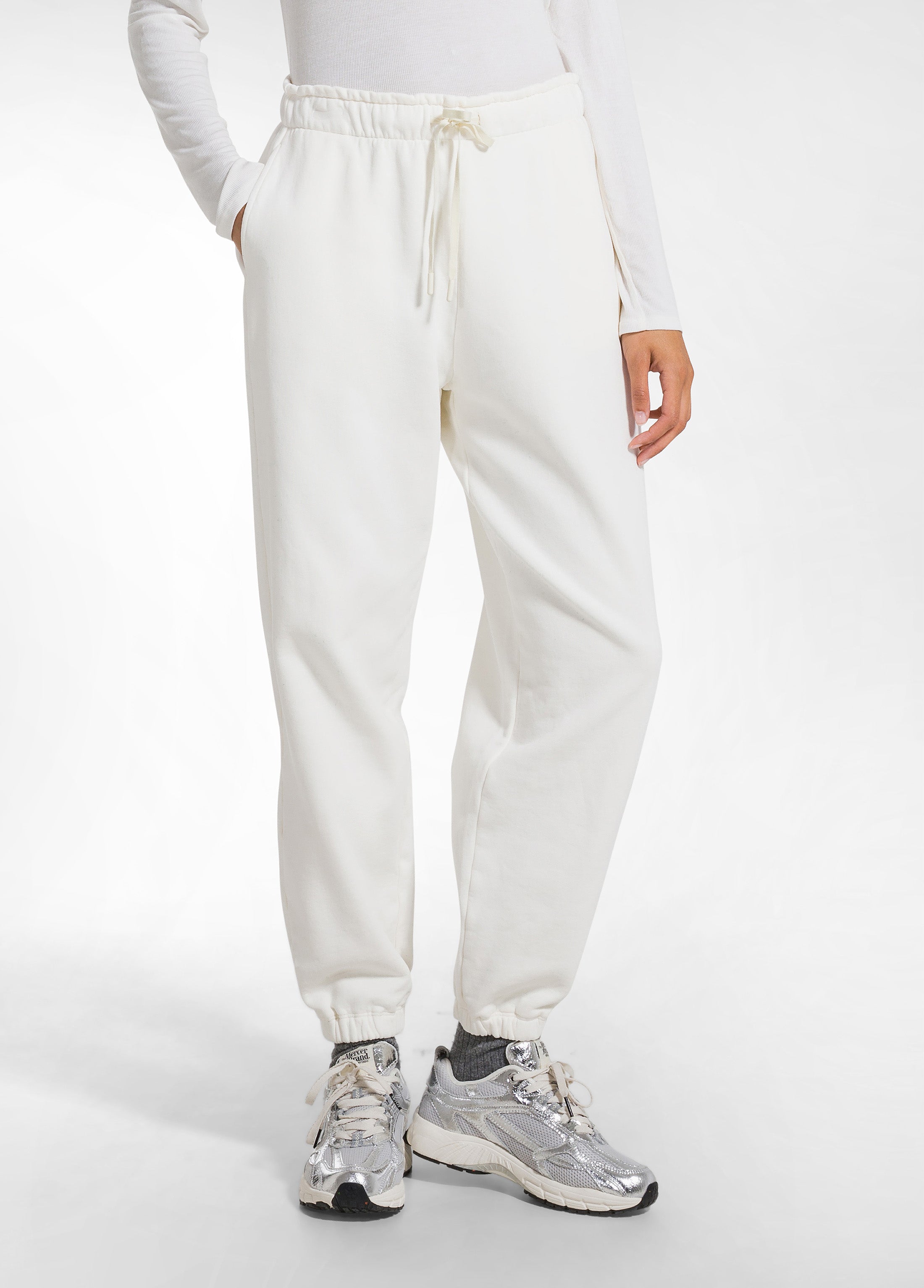 deha-pantalone-balloon-in-felpa-di-cotone-bio-bianco-pantaloni-comfort image 2