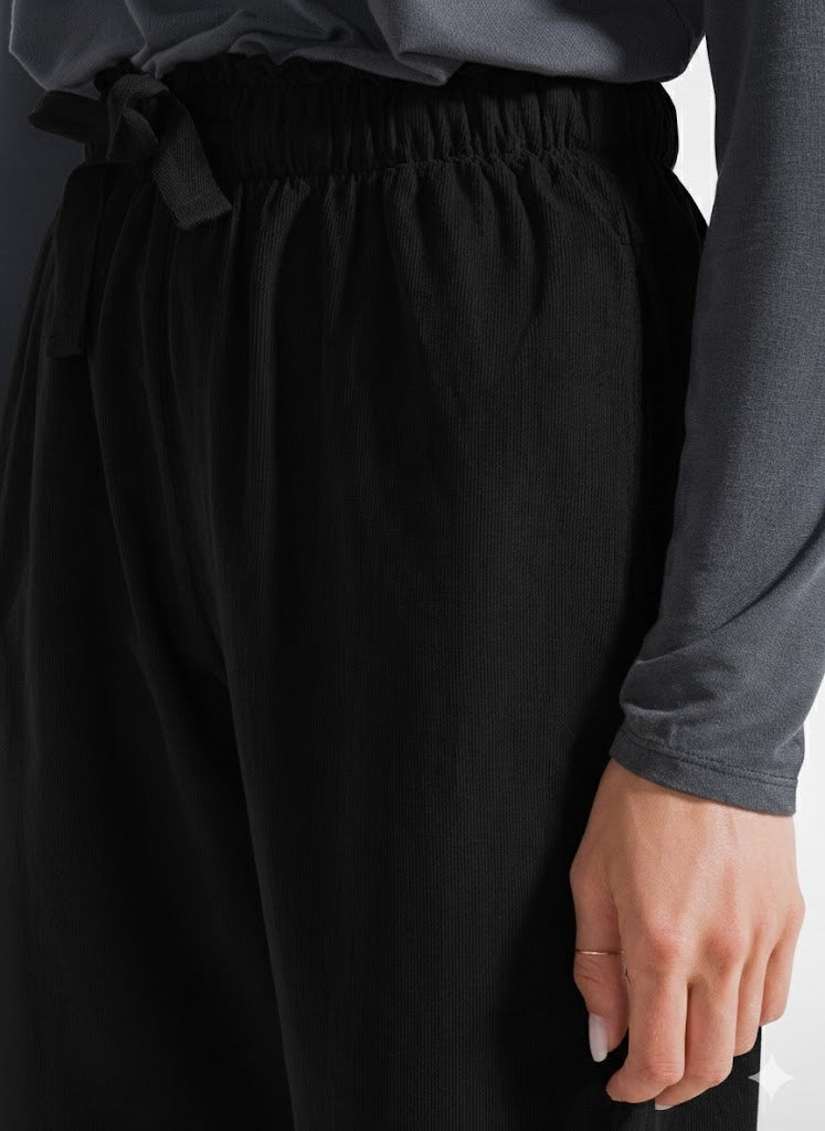 deha-pantaloni-in-velluto-con-coulisse-in-vita-nero image 3