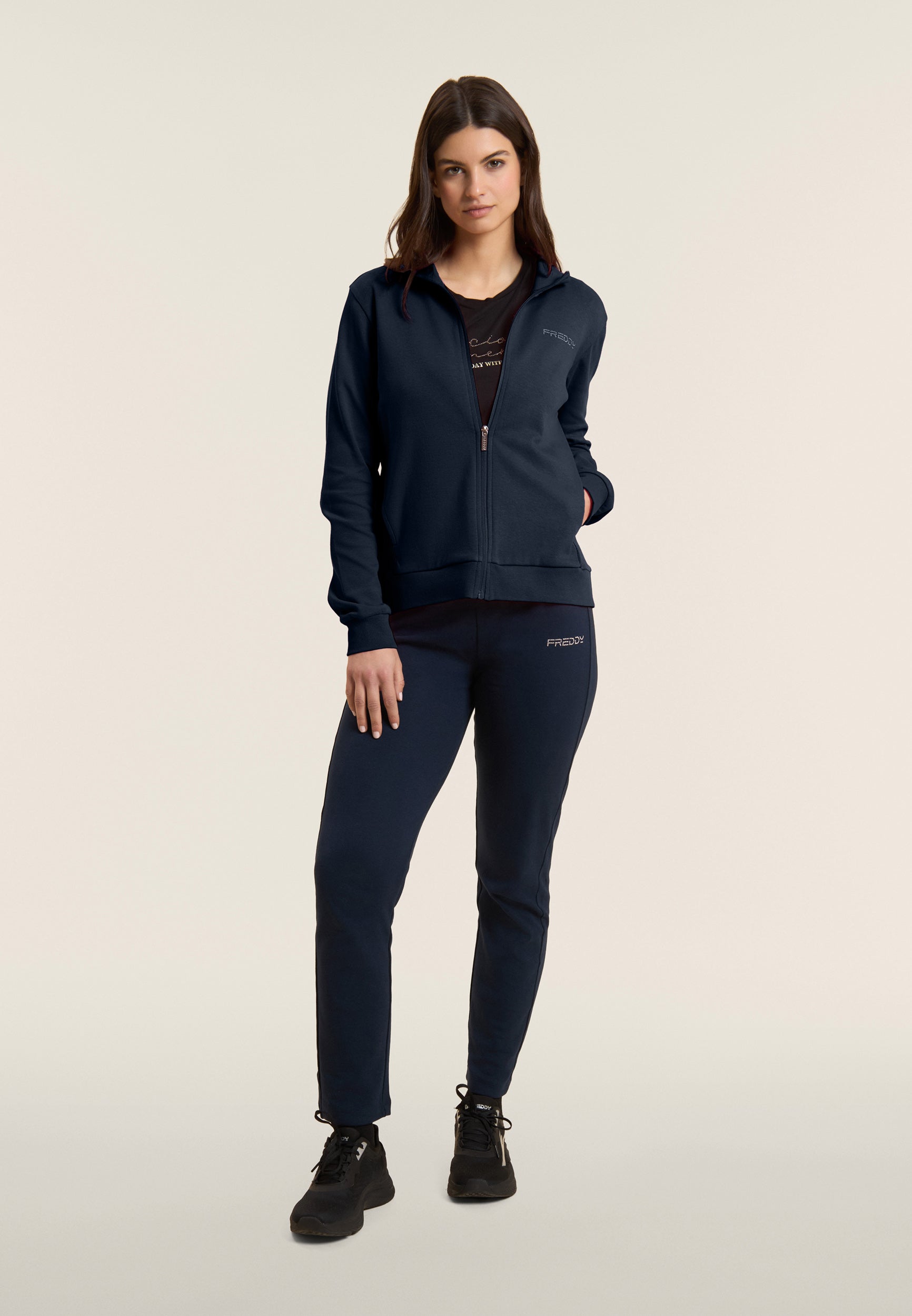 freddy-tuta-donna-con-zip-collo-alto-logo-perline-rosa image 1