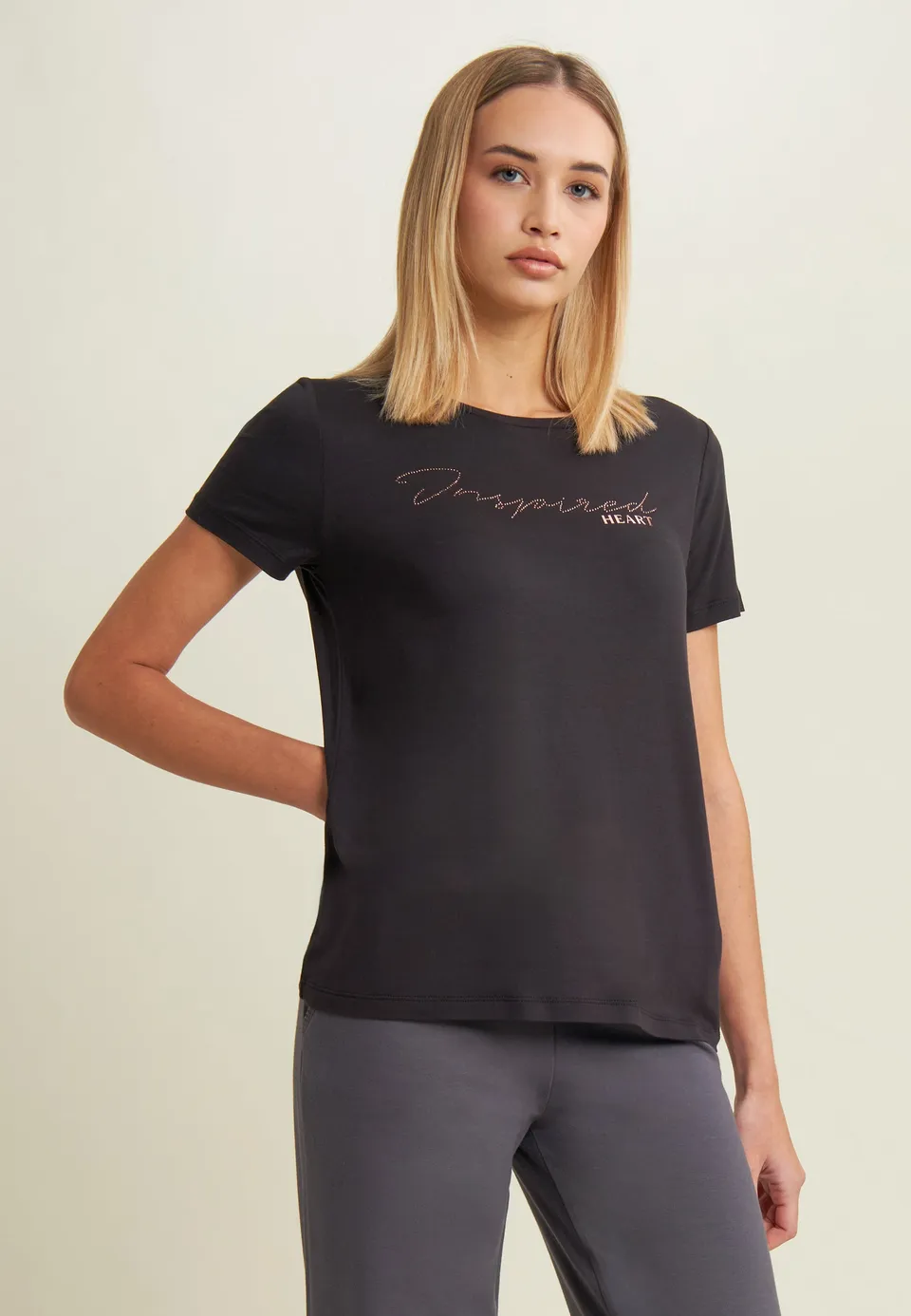 freddy-t-shirt-donna-con-grafica-in-strass-inspired-heart image 1