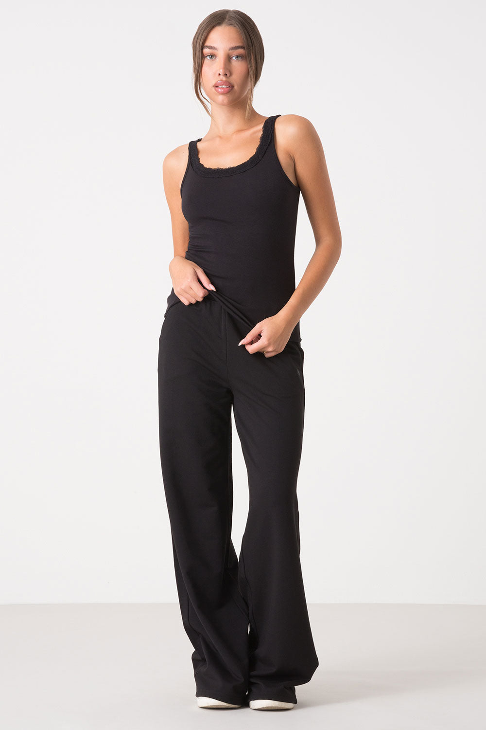 dimensione-danza-canotta-con-dettaglio-in-pizzo-donna image 2