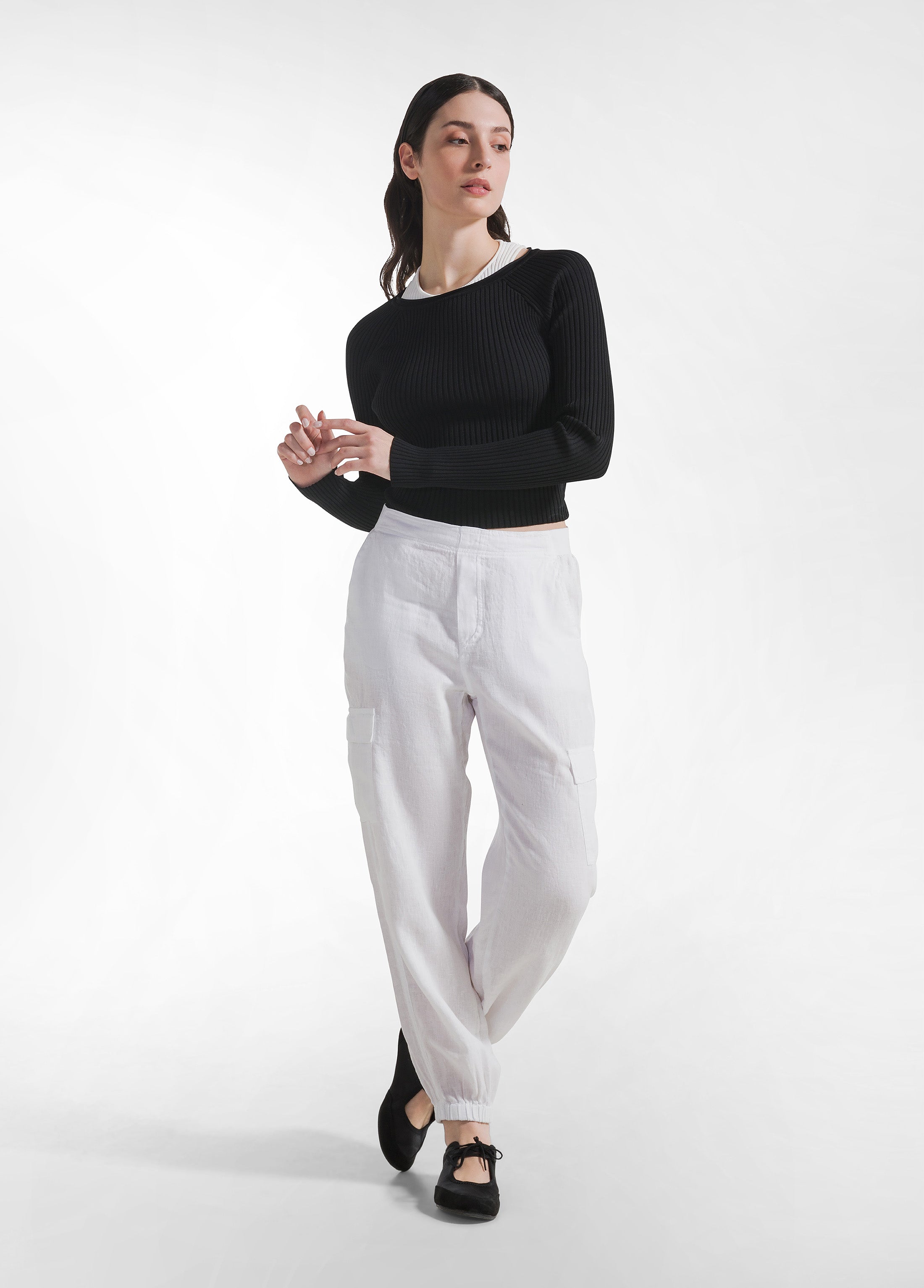 deha-top-incrociato-a-coste-in-maglia-di-rayon-nero-manica-lunga image 4