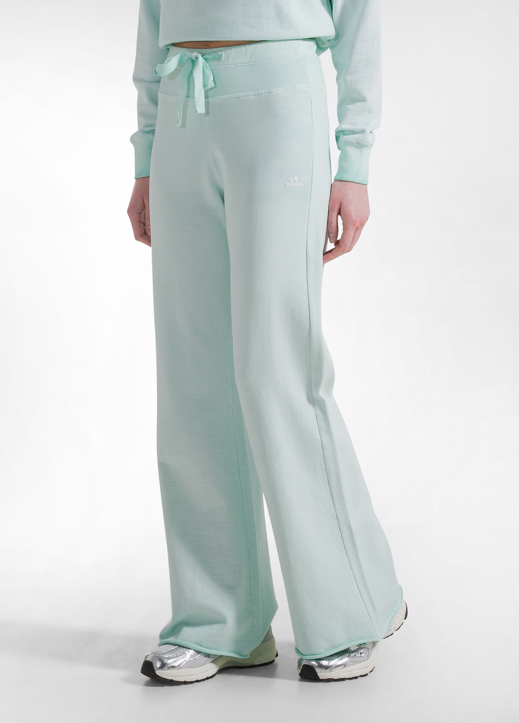 deha-completo-felpa-girocollo-e-pantaloni-flare-sfumato-blu image 5