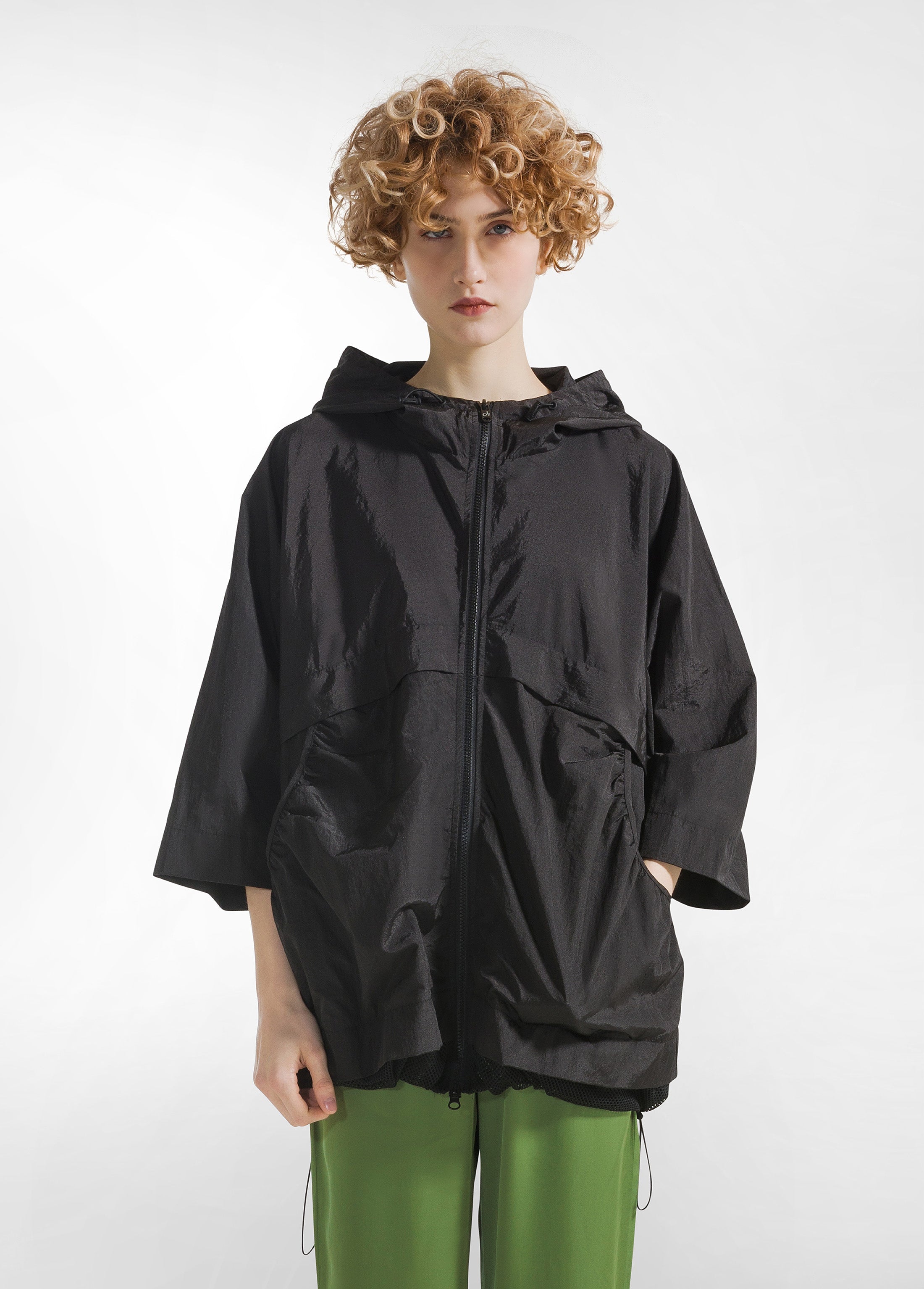 deha-c22031-giubbino-over-in-nylon-nero image 1