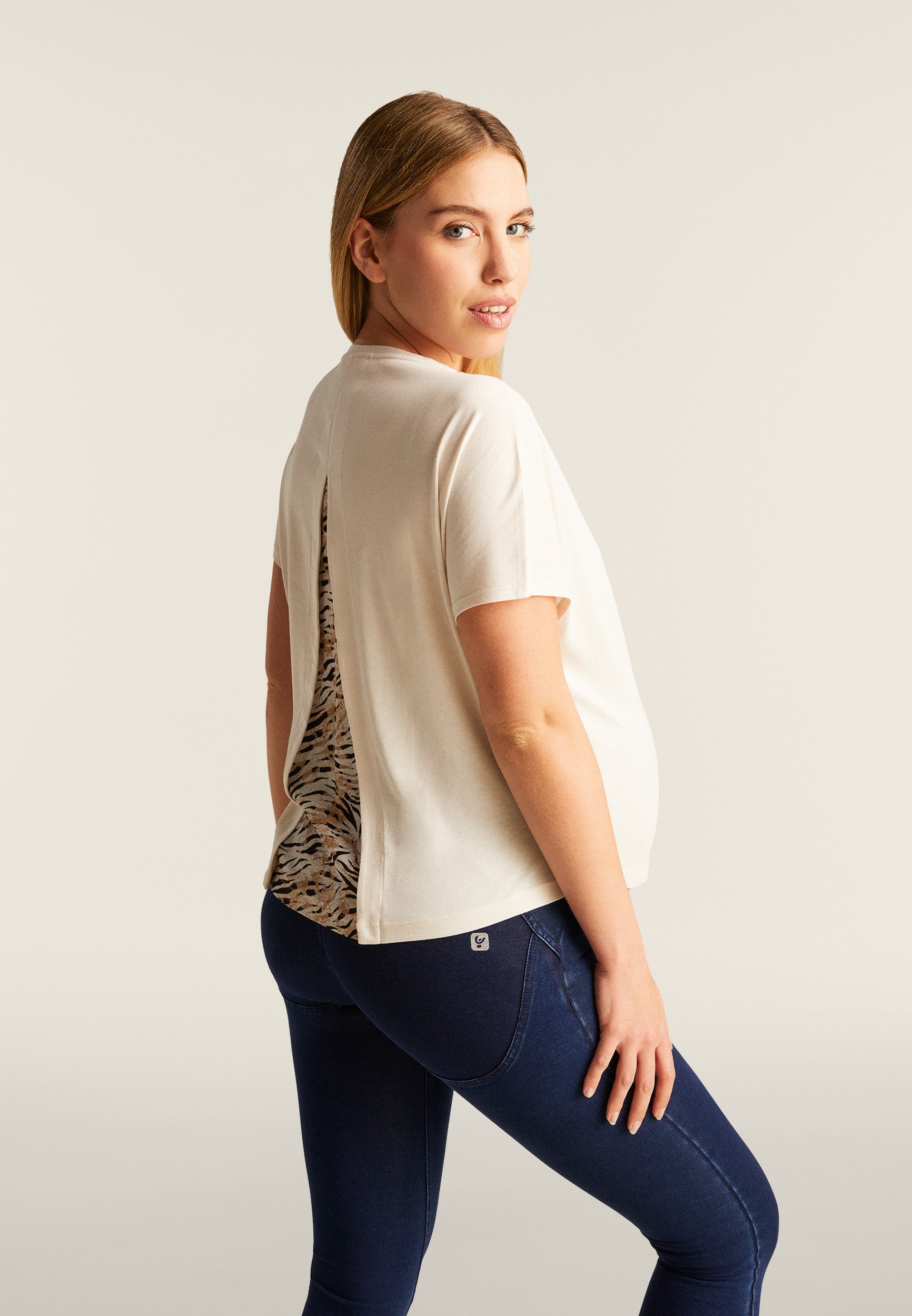 freddy-t-shirt-donna-maniche-a-kimono-con-stampa-fantasia-sul-retro image 3