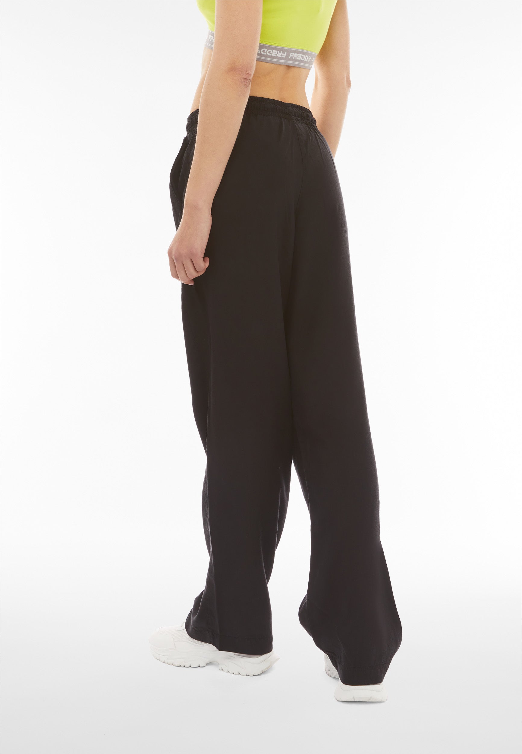 freddy-pantaloni-donna-gamba-ampia-in-twill-lyocell-con-elastico-e-coulisse image 3