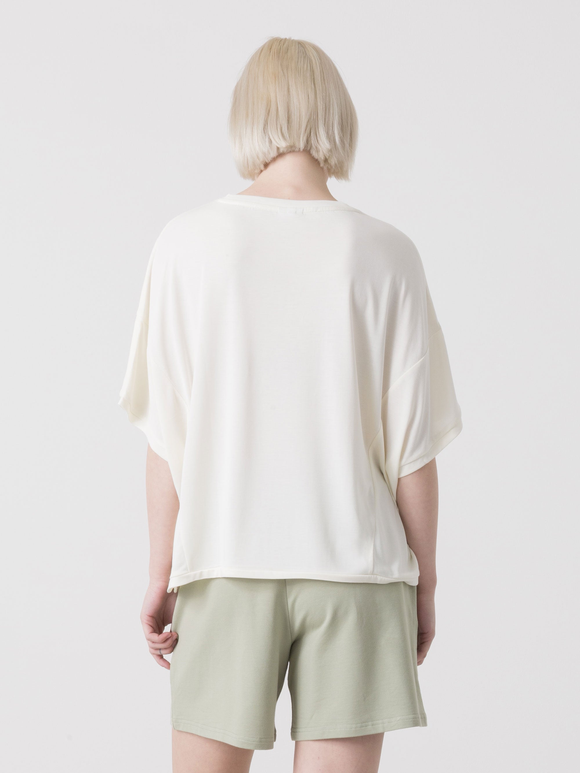 dimensione-danza-maxi-t-shirt-donna-in-viscosa-trapezio-con-cuciture-geometriche image 8